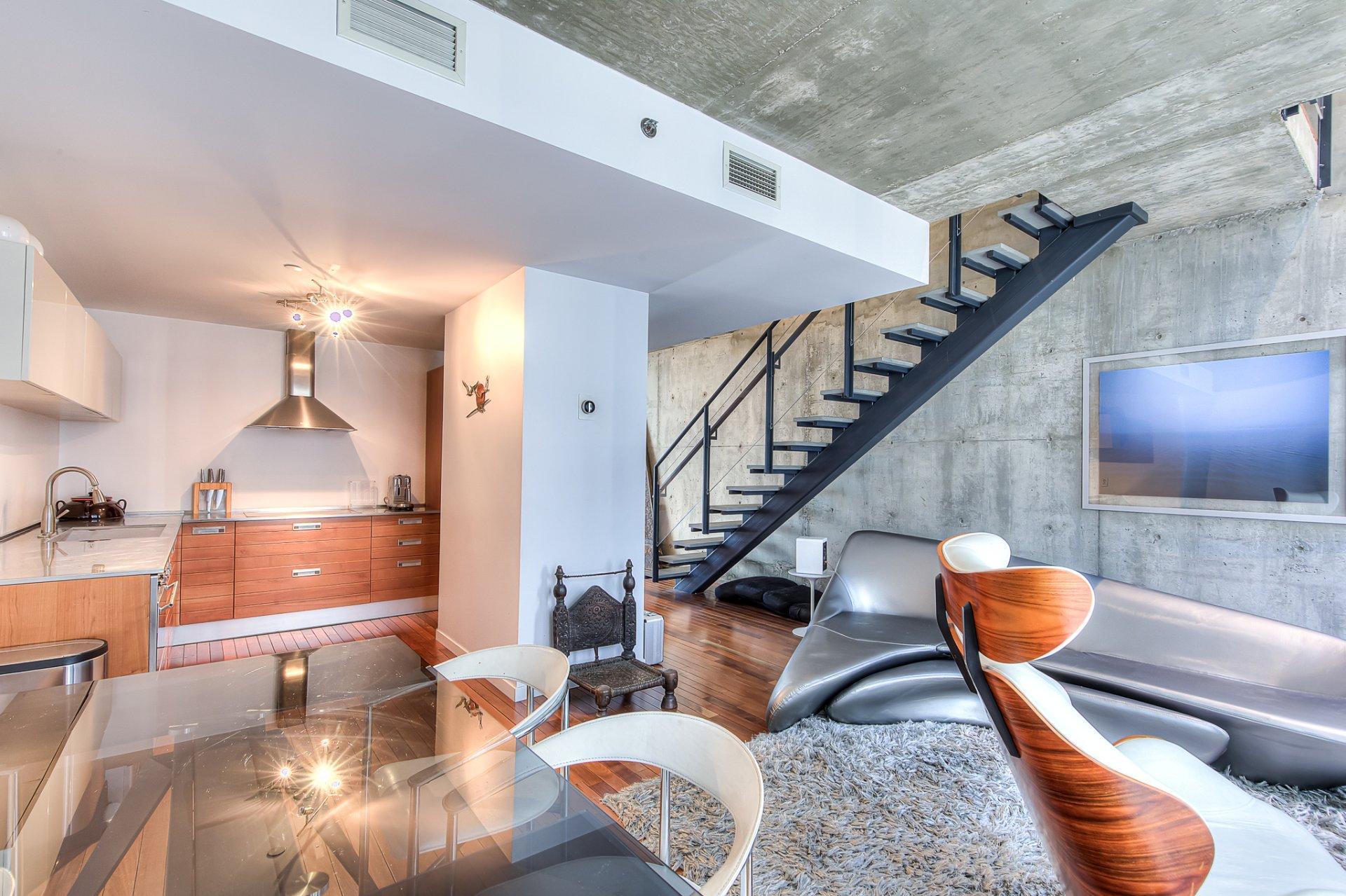 









445


Av. Viger O.

, 701,
Montréal (Ville-Marie),




QC
H2Z2B8

