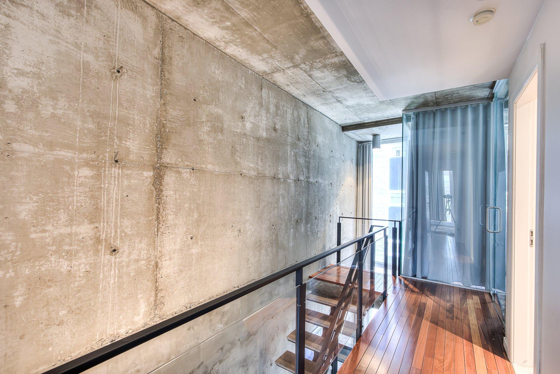 









445


Av. Viger O.

, 701,
Montréal (Ville-Marie),




QC
H2Z2B8

