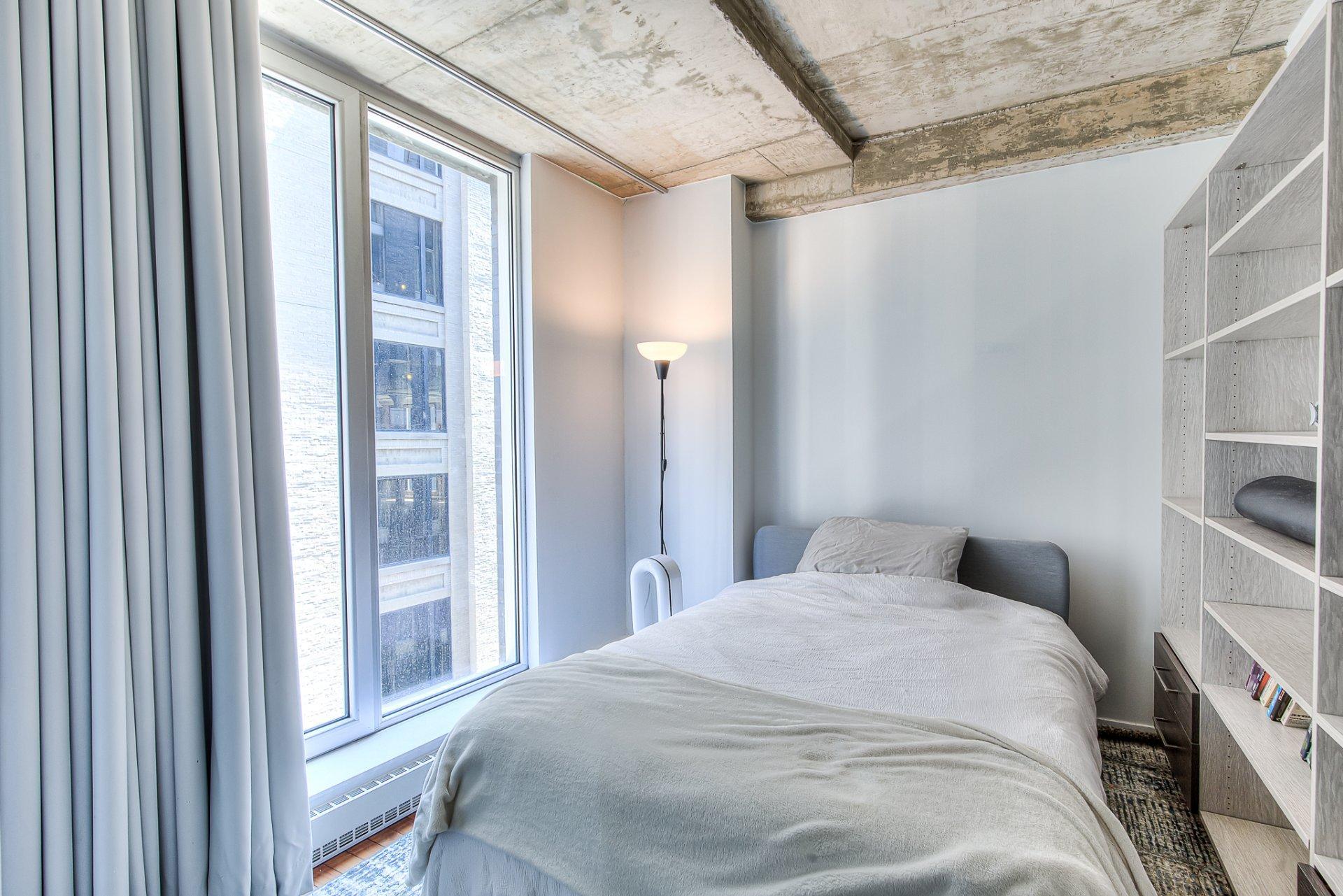 









445


Av. Viger O.

, 701,
Montréal (Ville-Marie),




QC
H2Z2B8


