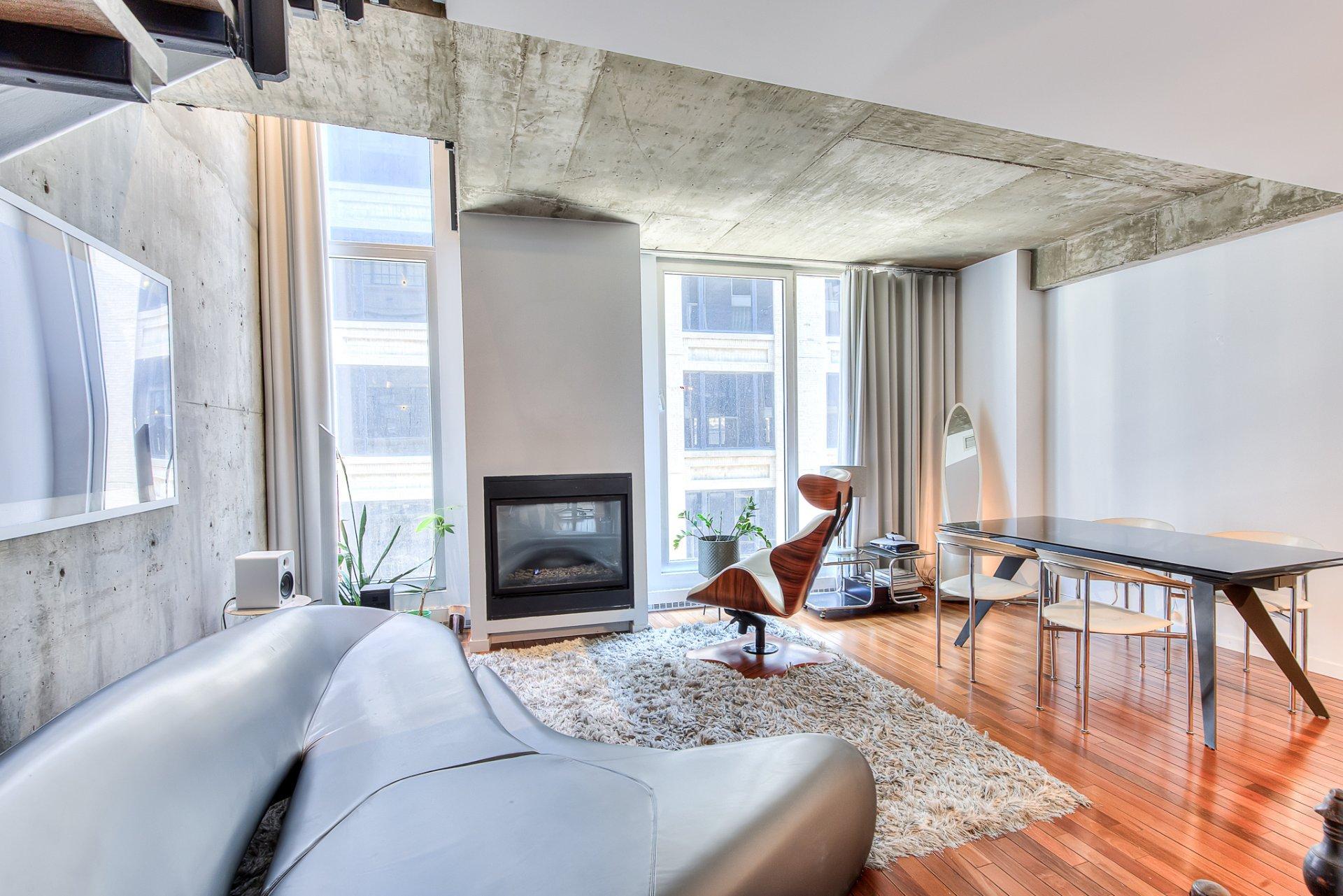









445


Av. Viger O.

, 701,
Montréal (Ville-Marie),




QC
H2Z2B8

