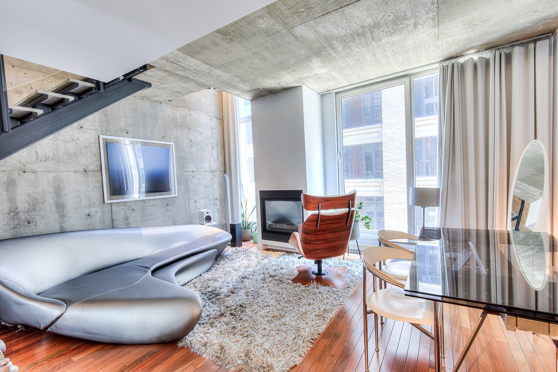 









445


Av. Viger O.

, 701,
Montréal (Ville-Marie),




QC
H2Z2B8

