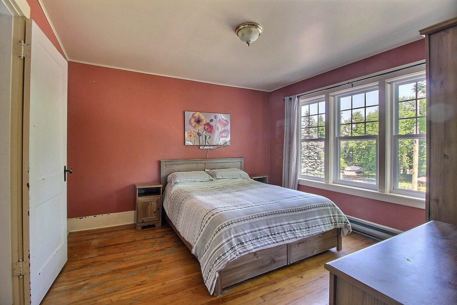 









1026


Rue Sanborn

,
Ayer's Cliff,




QC
J0B1C0

