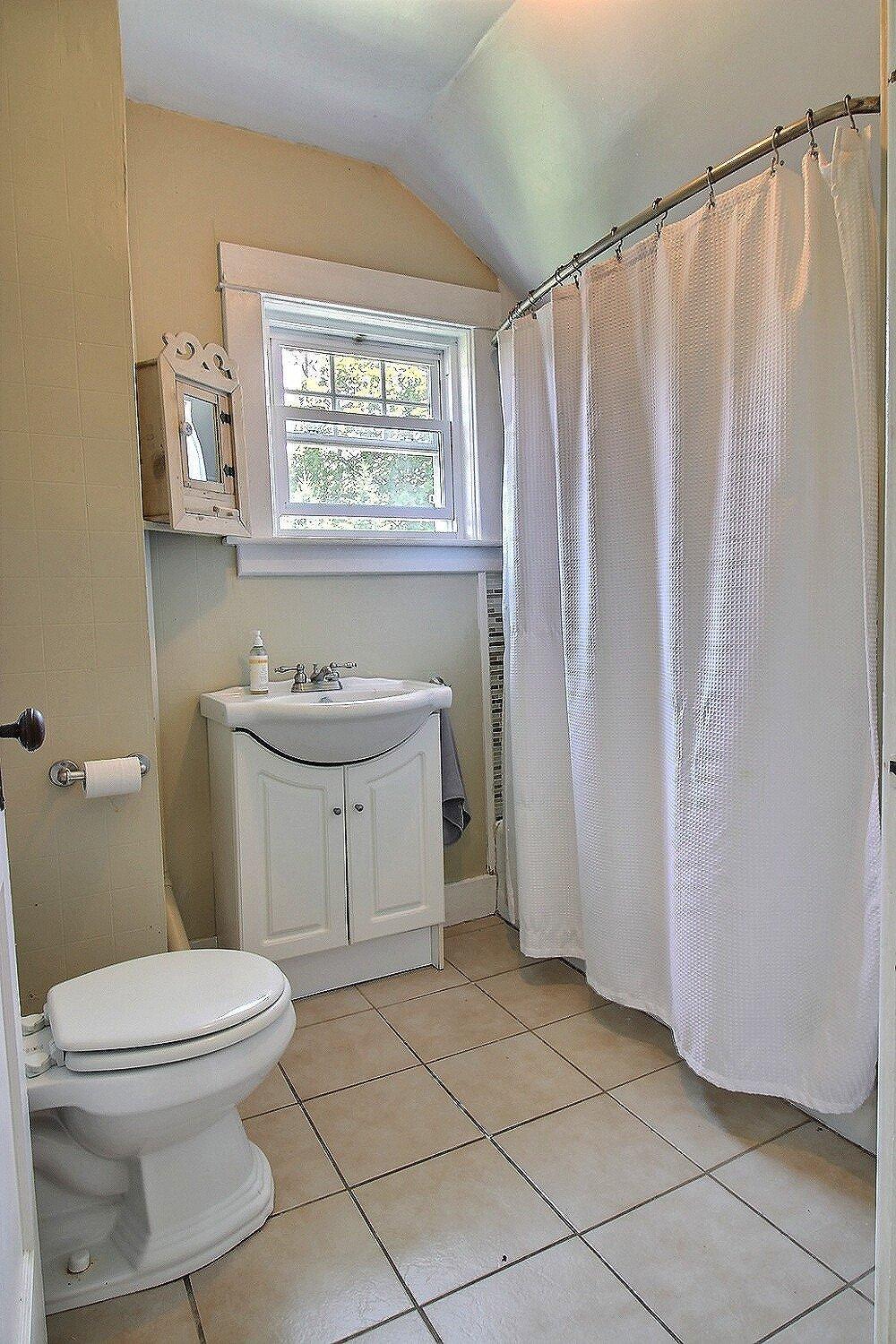









1026


Rue Sanborn

,
Ayer's Cliff,




QC
J0B1C0

