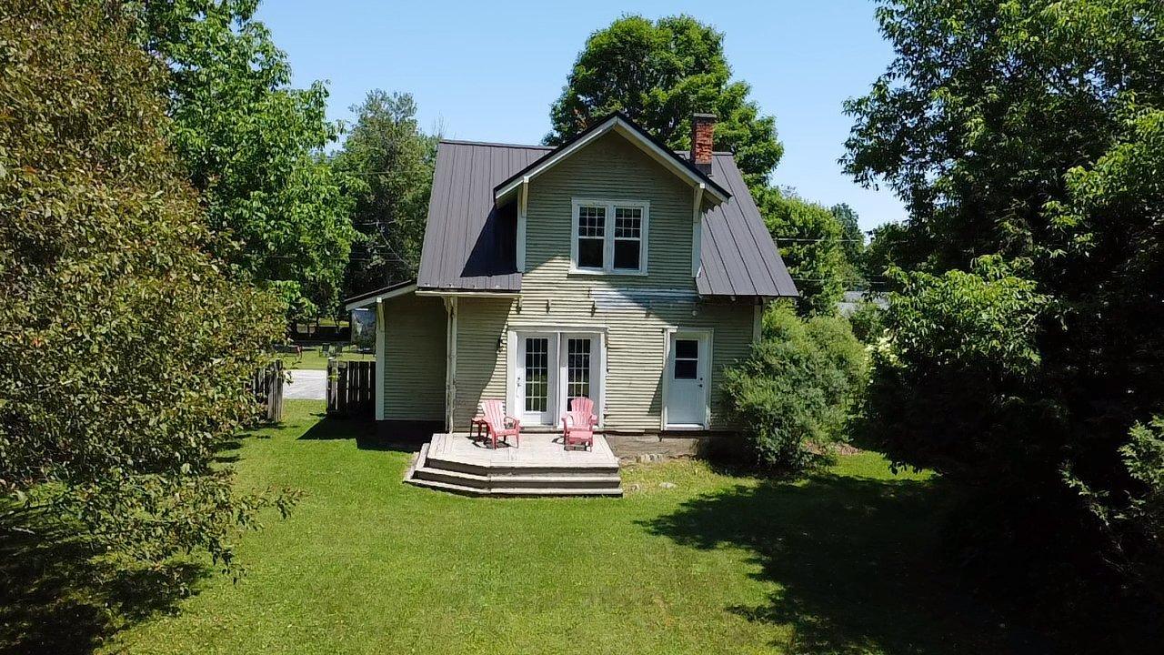 









1026


Rue Sanborn

,
Ayer's Cliff,




QC
J0B1C0

