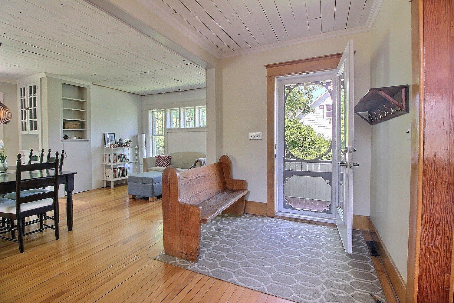 









1026


Rue Sanborn

,
Ayer's Cliff,




QC
J0B1C0

