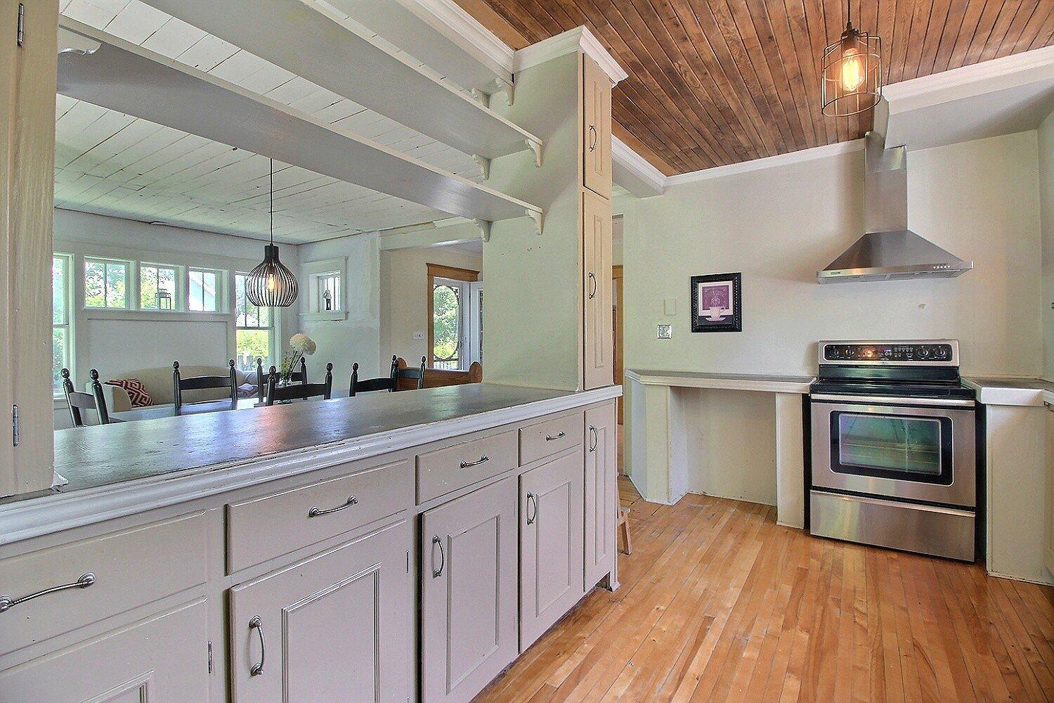 









1026


Rue Sanborn

,
Ayer's Cliff,




QC
J0B1C0


