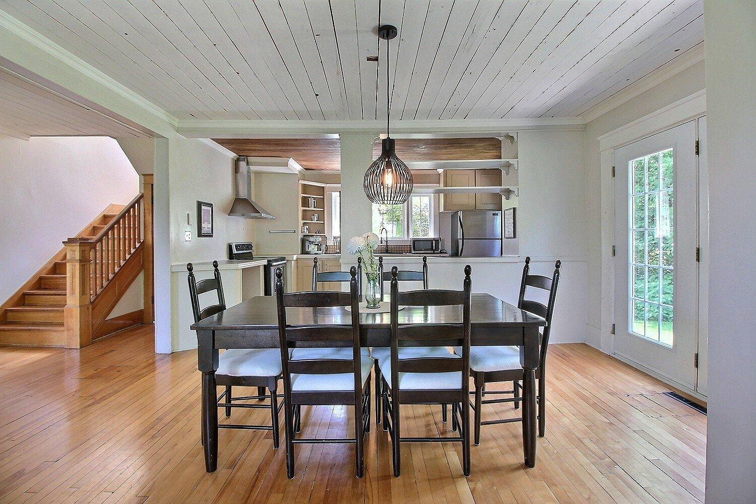 









1026


Rue Sanborn

,
Ayer's Cliff,




QC
J0B1C0

