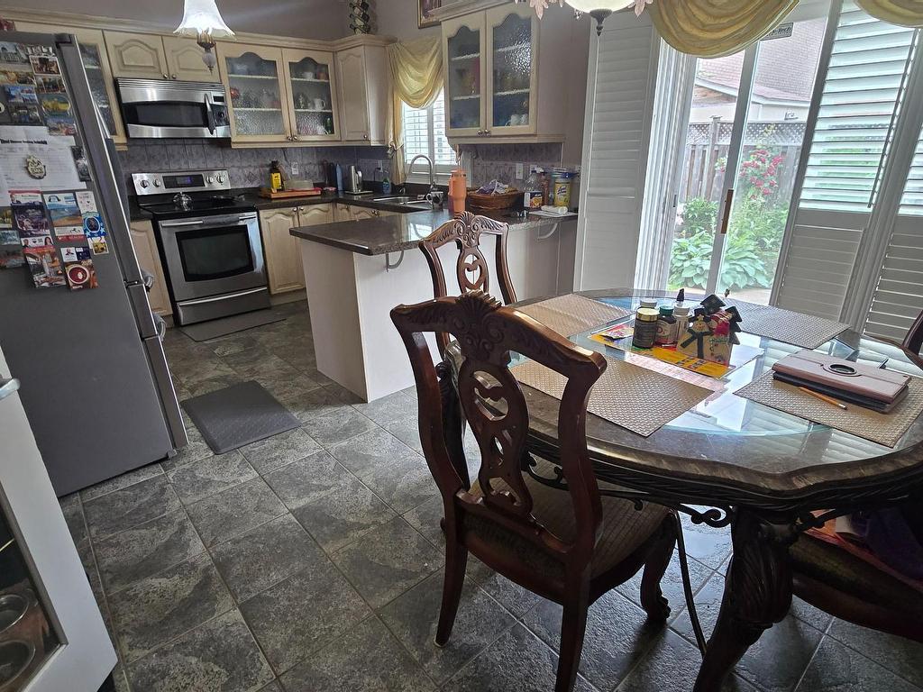 









19


Red Plant

Crescent,
Brampton,




ON
L7A 1V8

