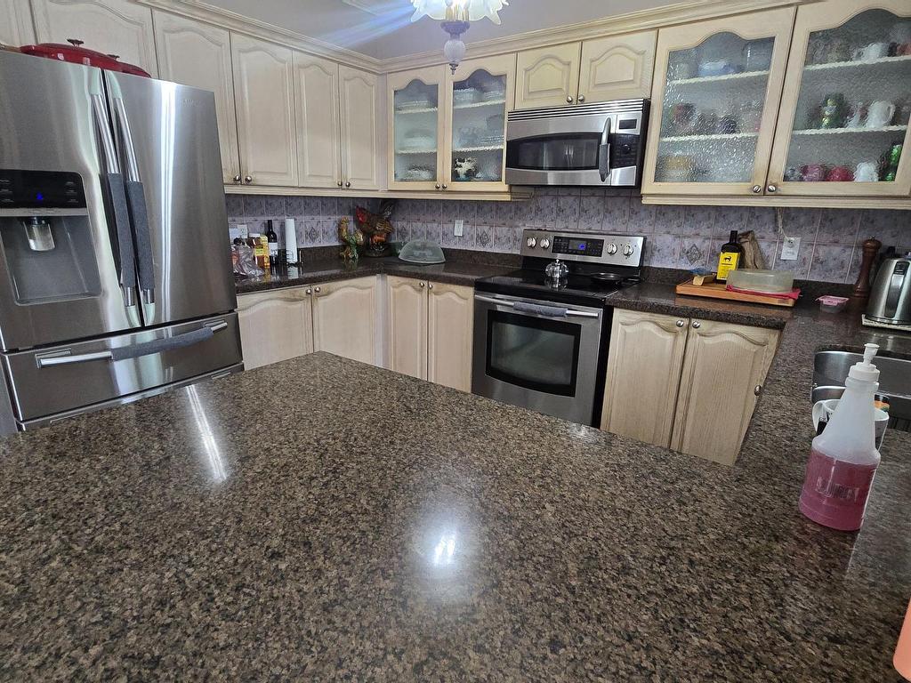 









19


Red Plant

Crescent,
Brampton,




ON
L7A 1V8

