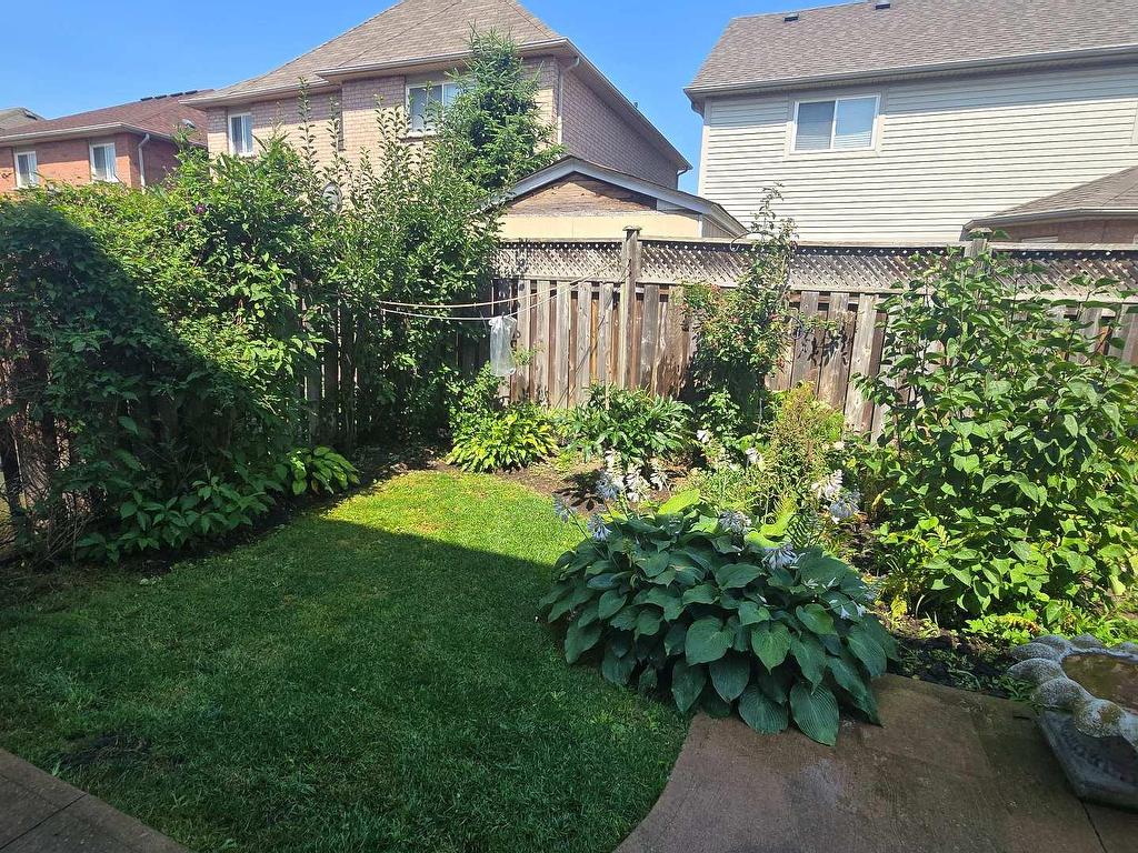 









19


Red Plant

Crescent,
Brampton,




ON
L7A 1V8

