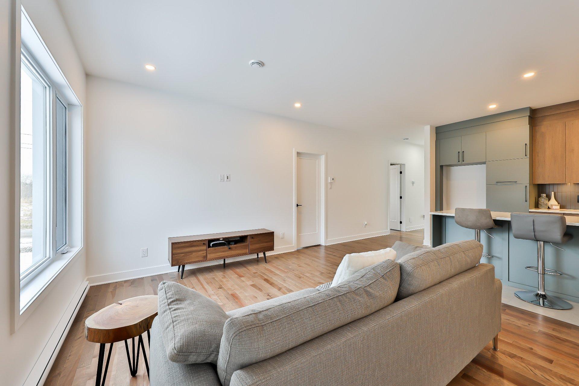 









3905


Rue Léon-Landry

,
Sainte-Julienne,




QC
J0K2T0

