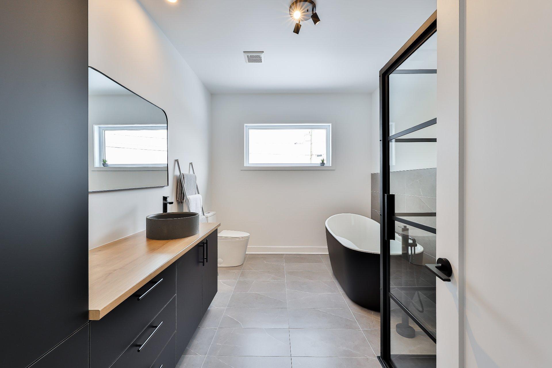 









3905


Rue Léon-Landry

,
Sainte-Julienne,




QC
J0K2T0

