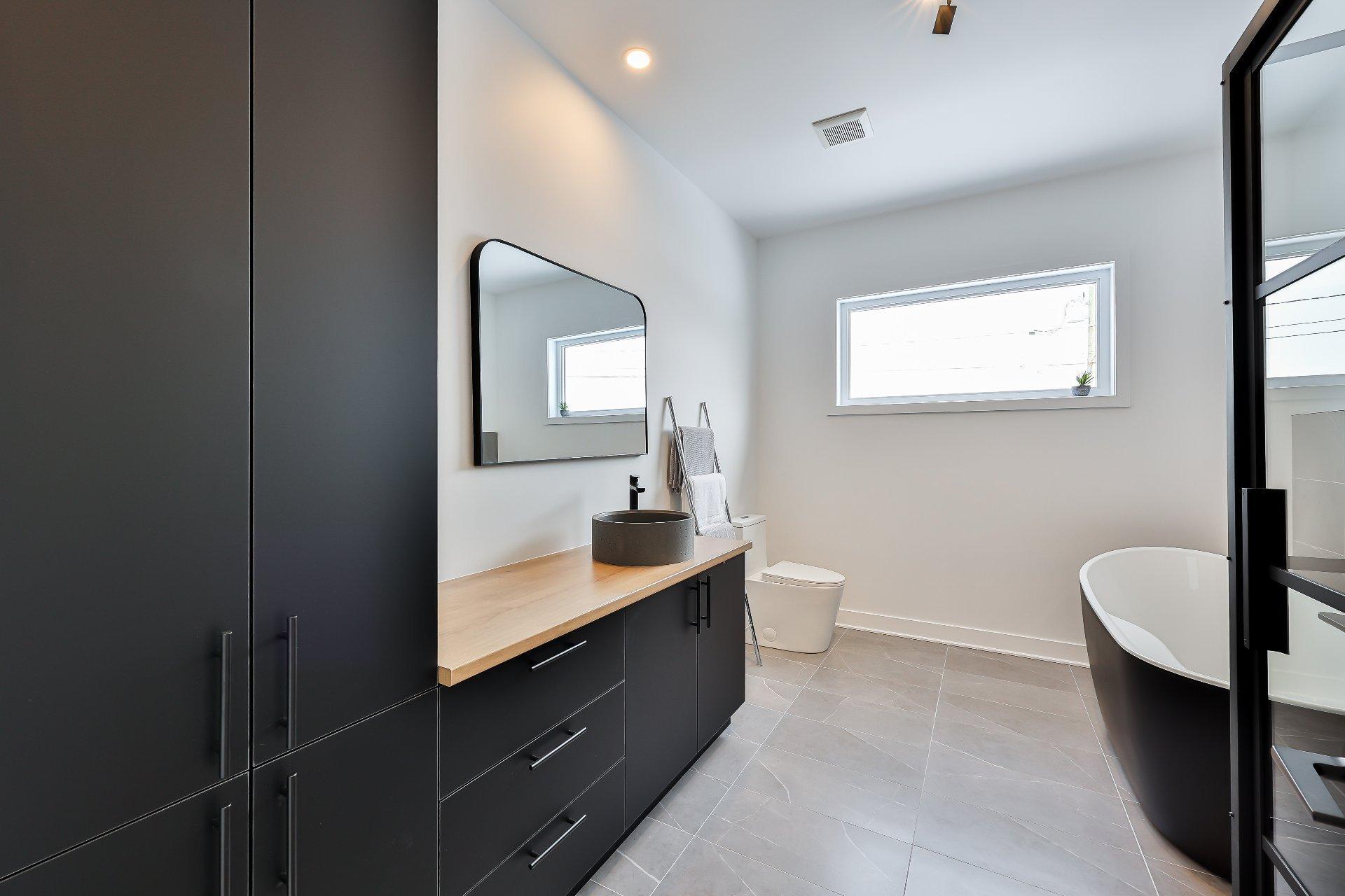 









3905


Rue Léon-Landry

,
Sainte-Julienne,




QC
J0K2T0

