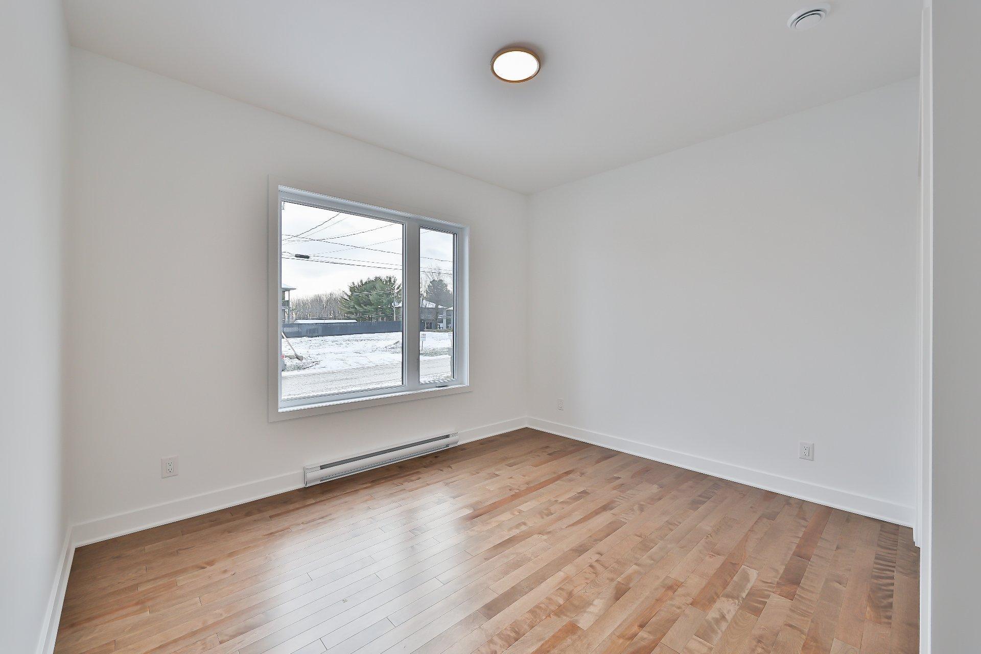 









3905


Rue Léon-Landry

,
Sainte-Julienne,




QC
J0K2T0

