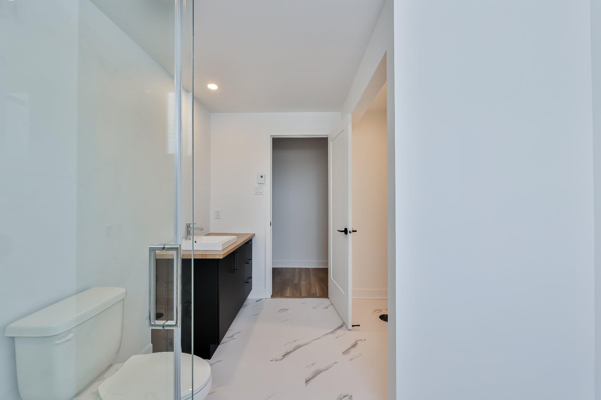 









3905


Rue Léon-Landry

,
Sainte-Julienne,




QC
J0K2T0

