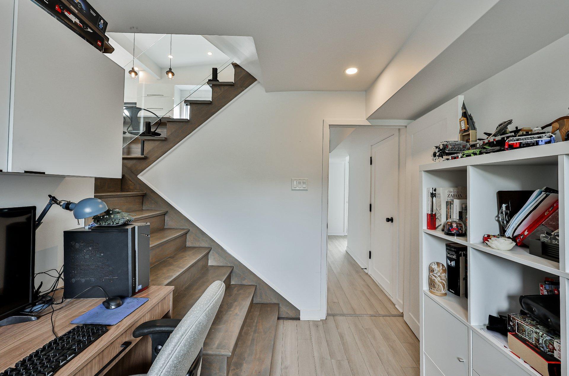 









30


Rue Christian

,
Repentigny (Repentigny),




QC
J6A4J2

