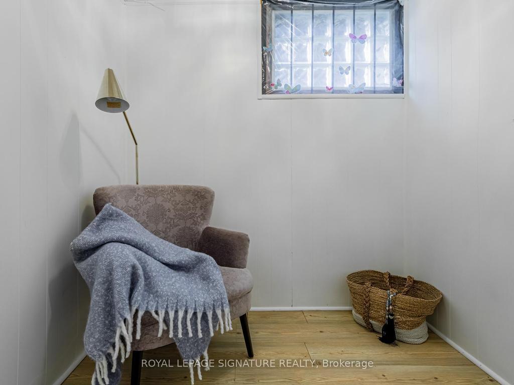









246


Nairn

Avenue, Lower,
Toronto,




ON
M6E 4H4

