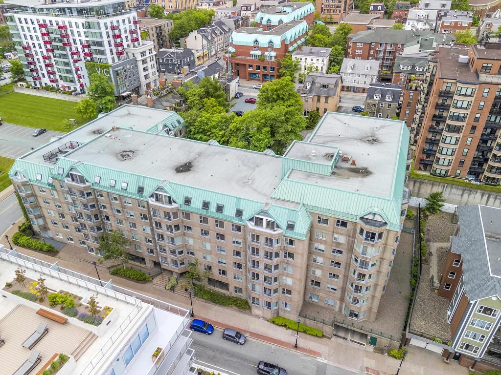 












623 1326 Lower Water Street

,
Halifax,




NS
B3J 3R3

