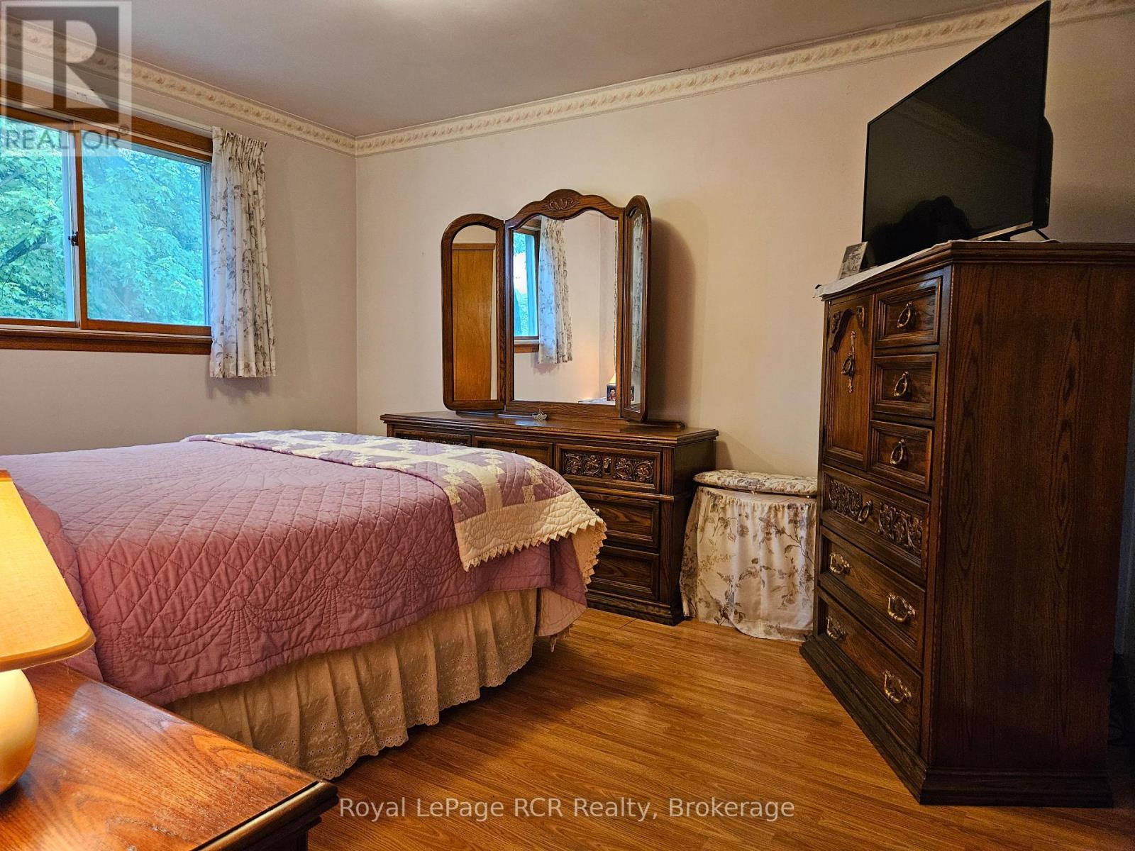 












303482 INDIAN ACRES ROAD W

,
Georgian Bluffs,




Ontario
N4K0G3

