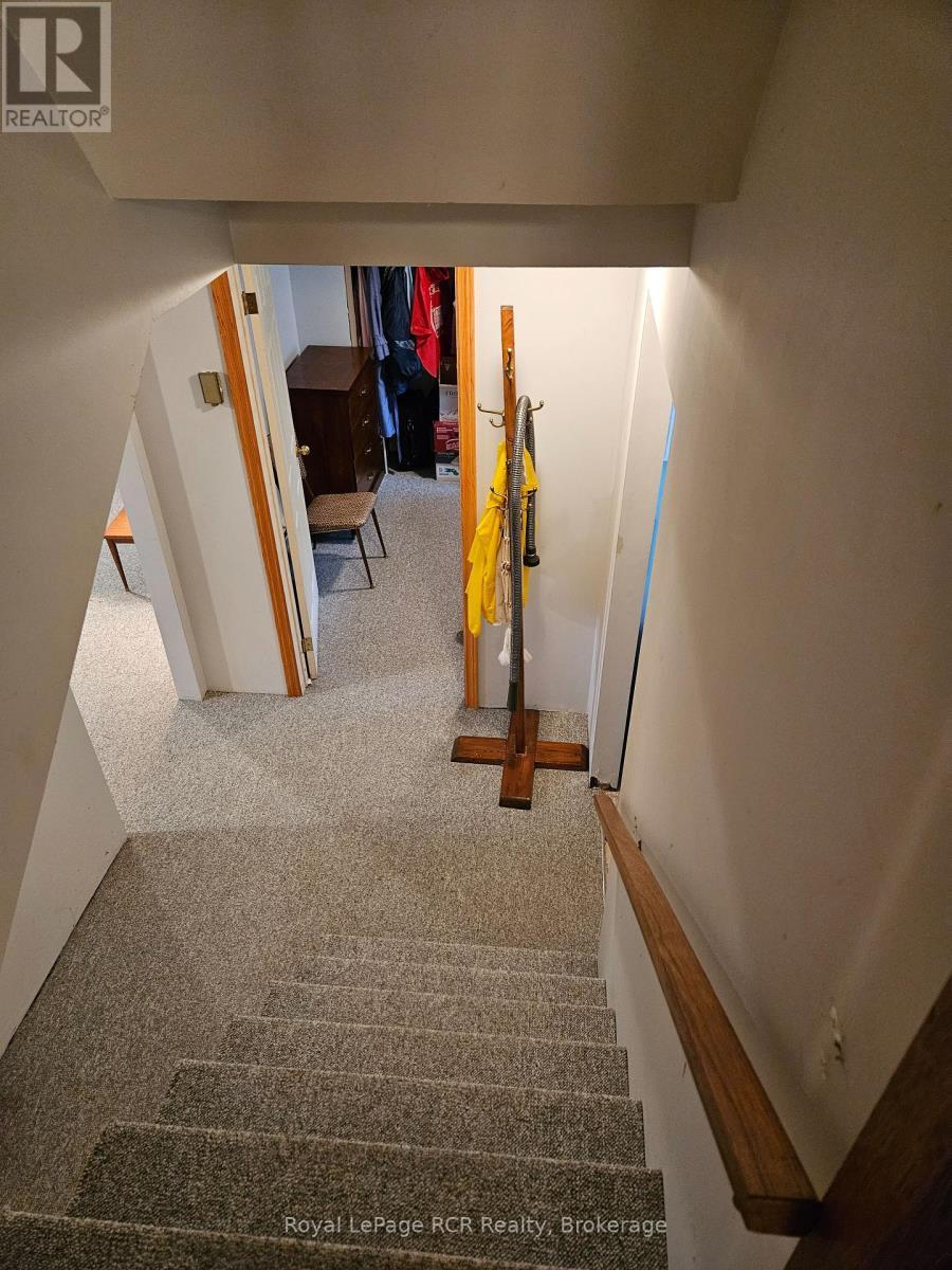 












303482 INDIAN ACRES ROAD W

,
Georgian Bluffs,




Ontario
N4K0G3

