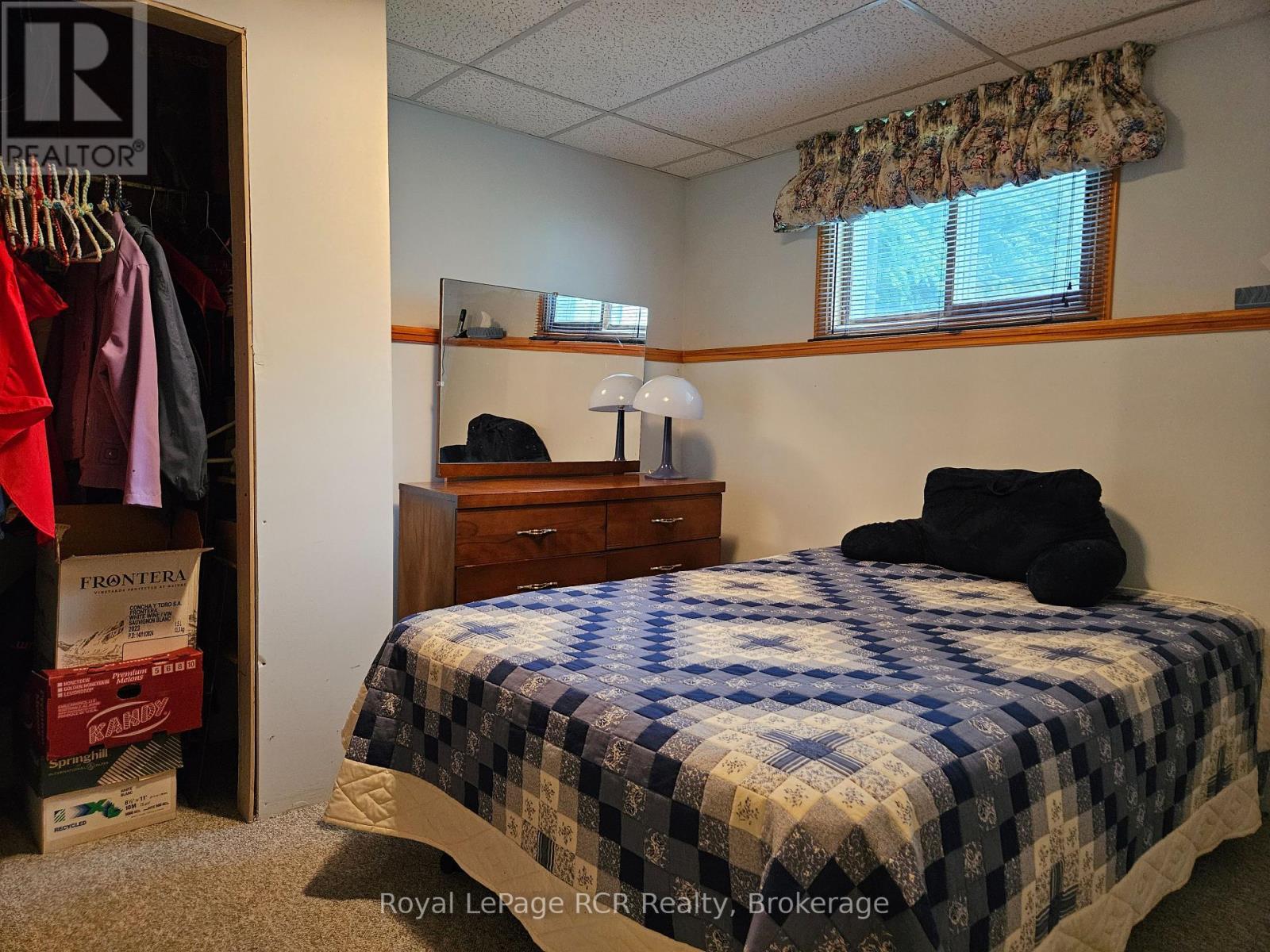 












303482 INDIAN ACRES ROAD W

,
Georgian Bluffs,




Ontario
N4K0G3

