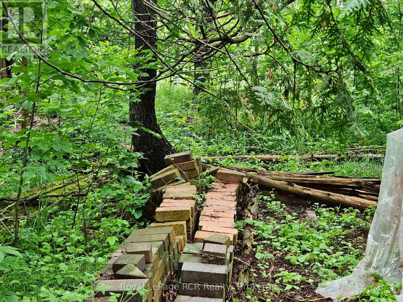 












303482 INDIAN ACRES ROAD W

,
Georgian Bluffs,




Ontario
N4K0G3

