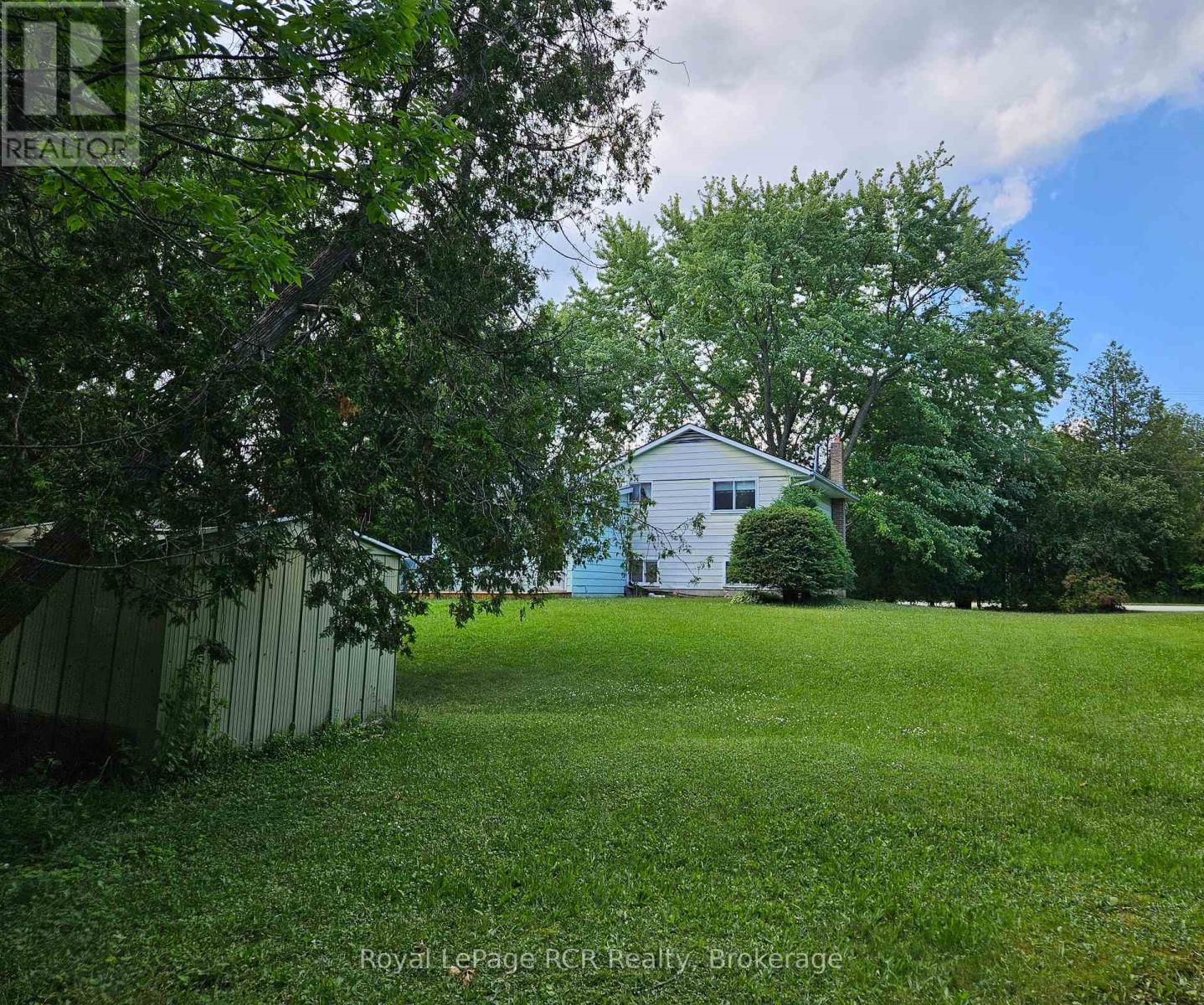 












303482 INDIAN ACRES ROAD W

,
Georgian Bluffs,




Ontario
N4K0G3

