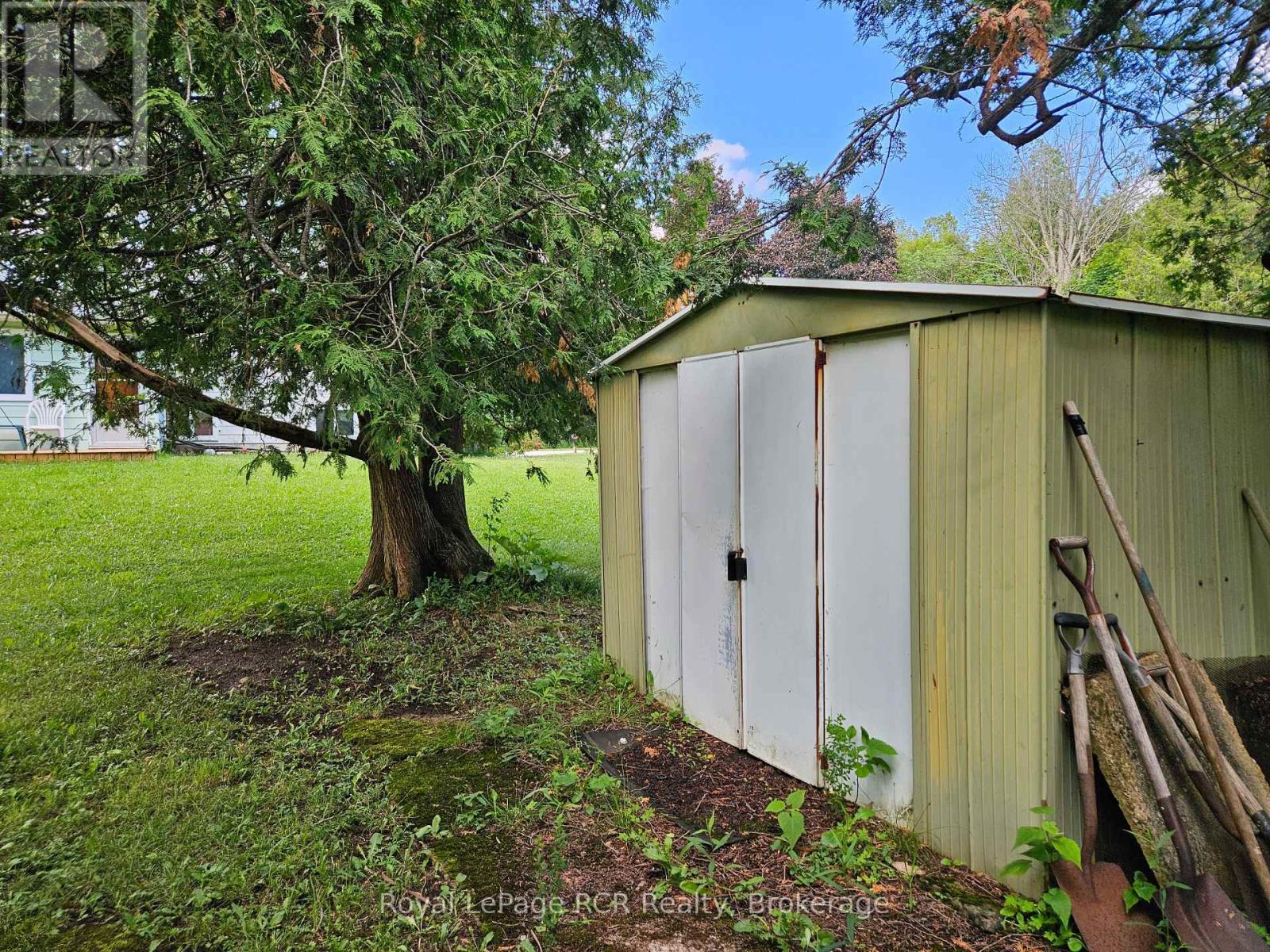 












303482 INDIAN ACRES ROAD W

,
Georgian Bluffs,




Ontario
N4K0G3

