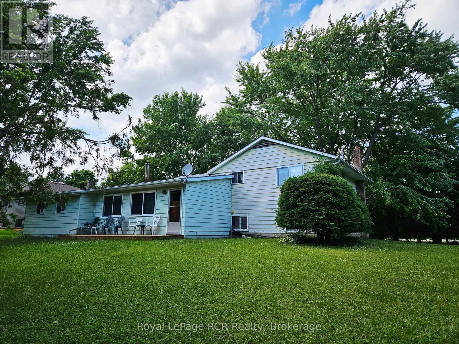 












303482 INDIAN ACRES ROAD W

,
Georgian Bluffs,




Ontario
N4K0G3

