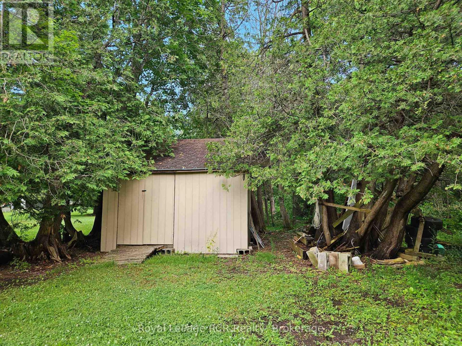












303482 INDIAN ACRES ROAD W

,
Georgian Bluffs,




Ontario
N4K0G3


