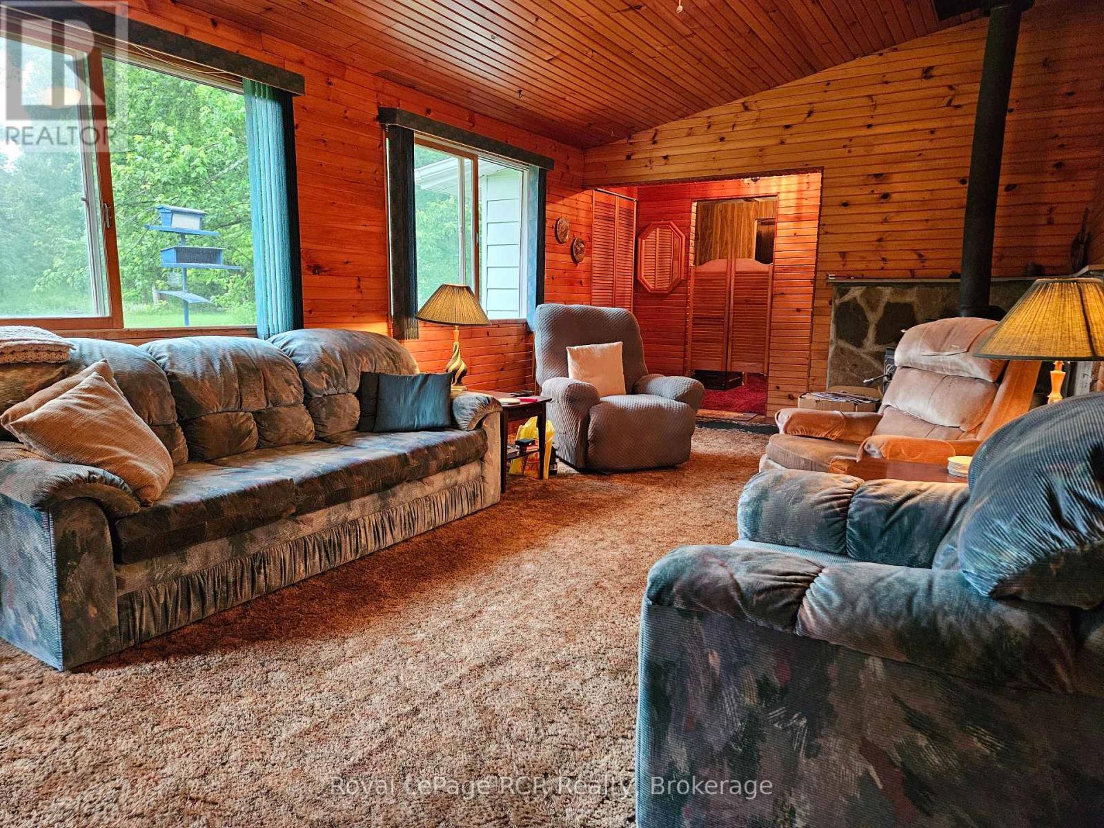 












303482 INDIAN ACRES ROAD W

,
Georgian Bluffs,




Ontario
N4K0G3

