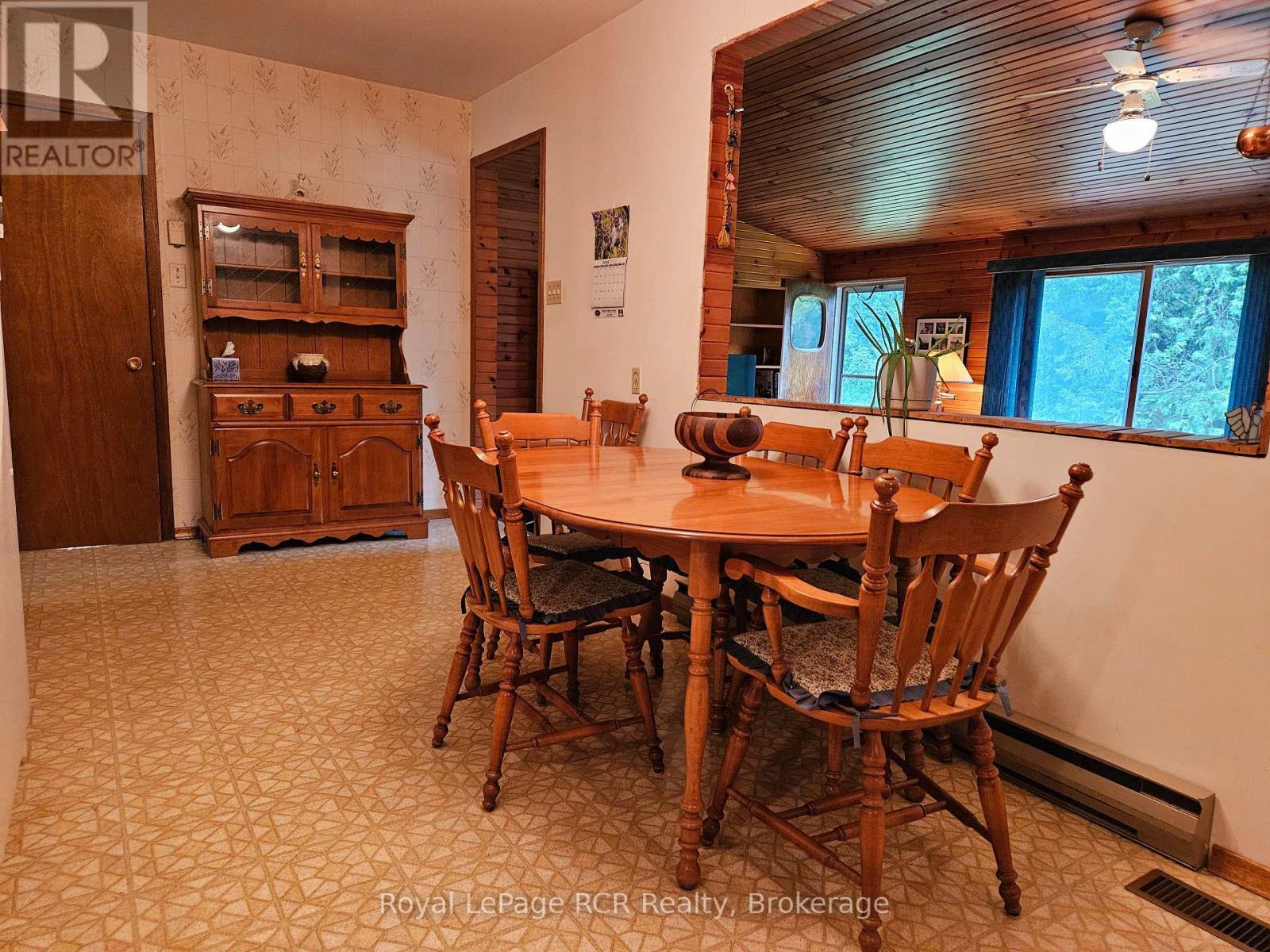 












303482 INDIAN ACRES ROAD W

,
Georgian Bluffs,




Ontario
N4K0G3

