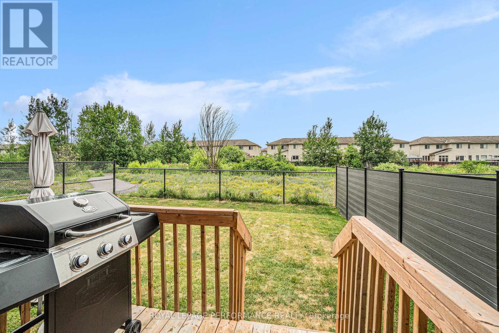 












916 SOCCA CRESCENT

,
Ottawa,




Ontario
K4A5L9

