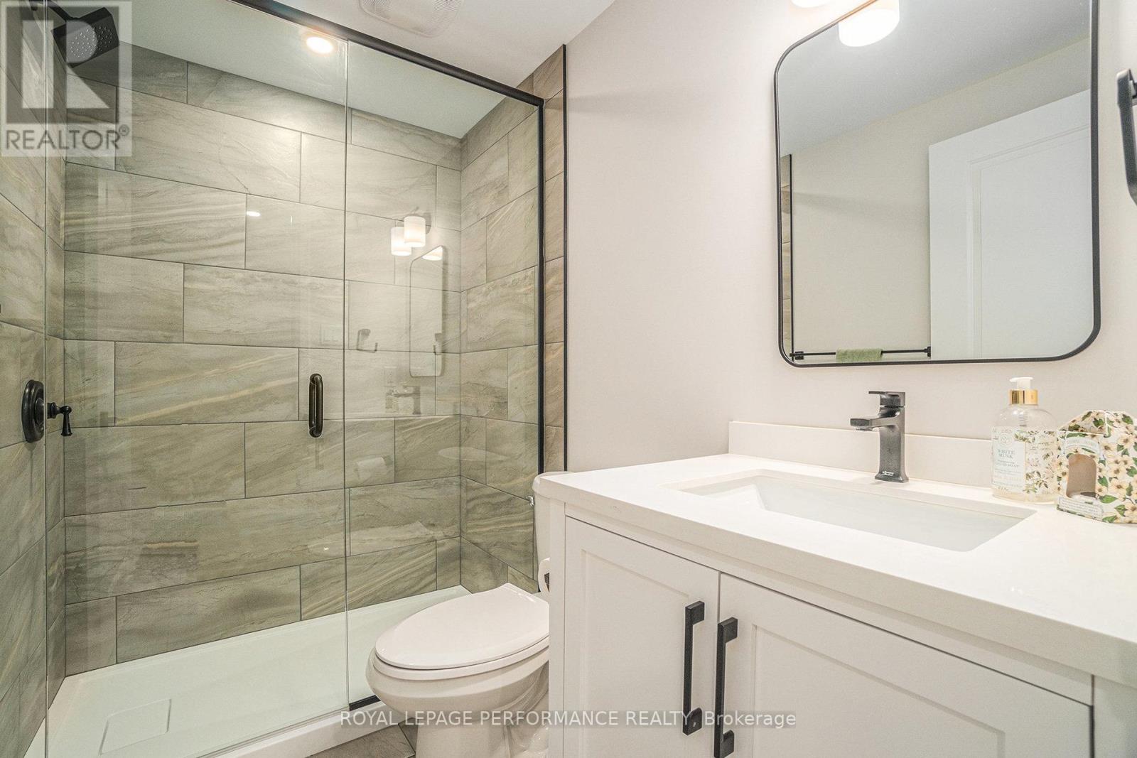 












916 SOCCA CRESCENT

,
Ottawa,




Ontario
K4A5L9

