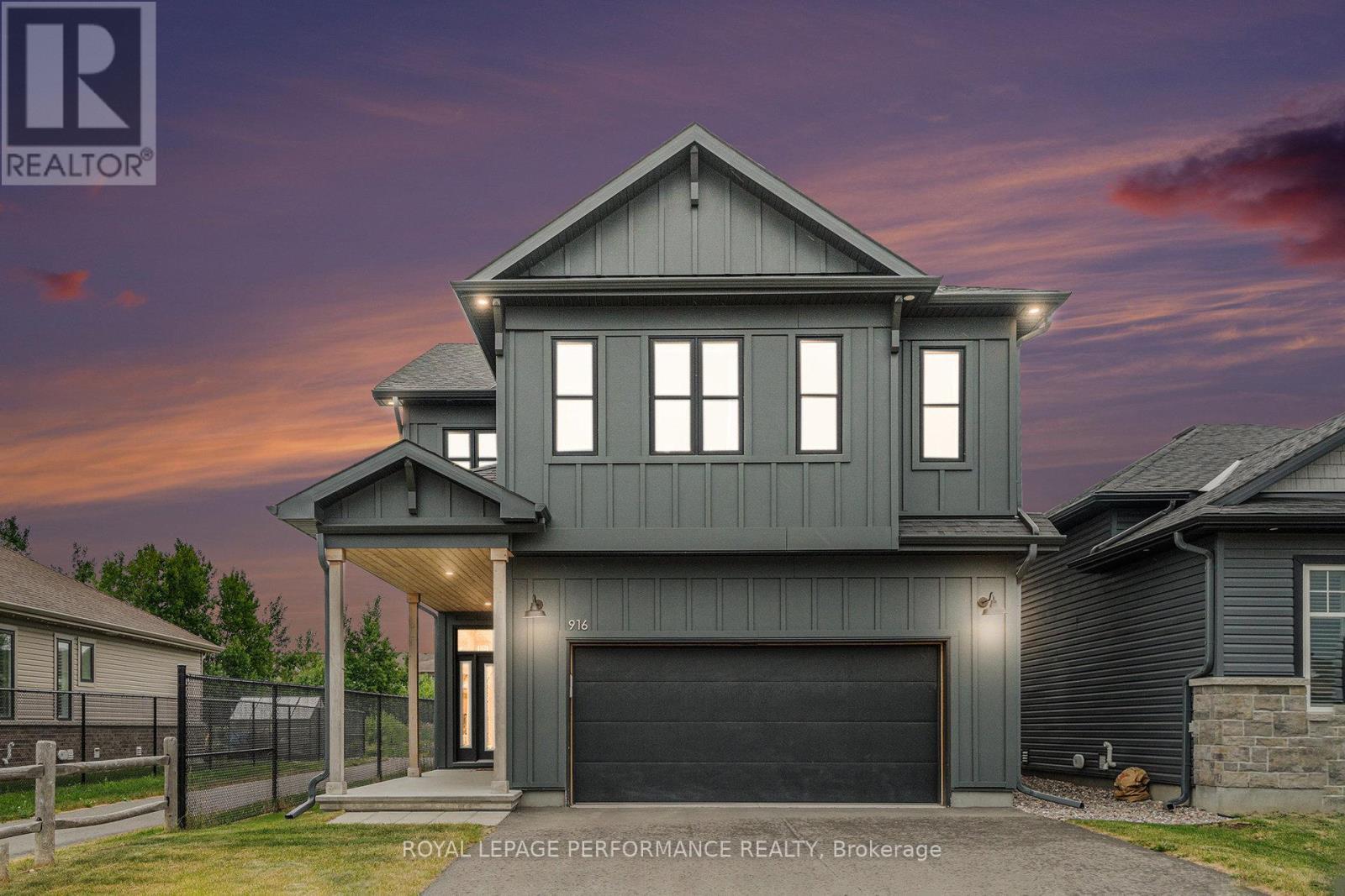 












916 SOCCA CRESCENT

,
Ottawa,




Ontario
K4A5L9

