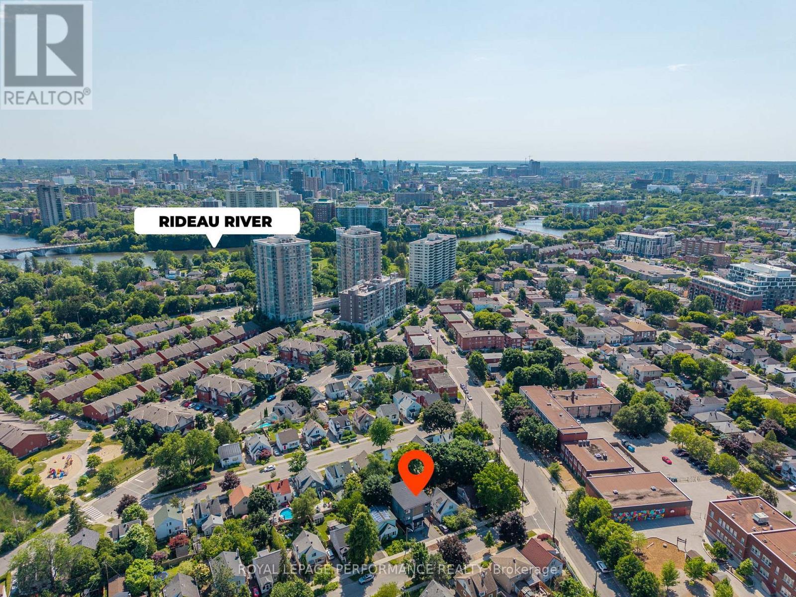 












80 DAGMAR AVENUE

,
Ottawa,




Ontario
K1L5T4

