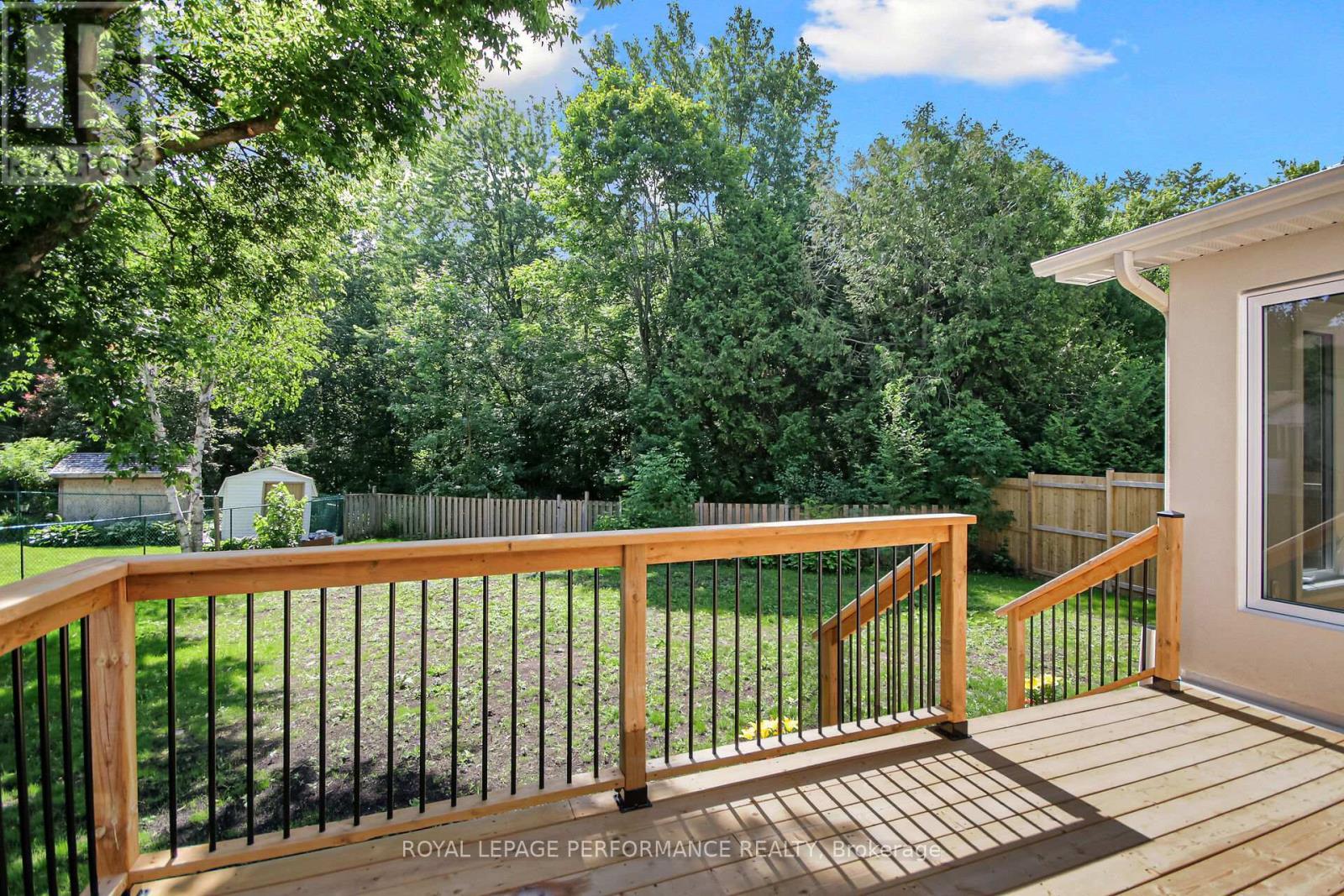












9 BRYDON COURT

,
Ottawa,




Ontario
K2G4A6

