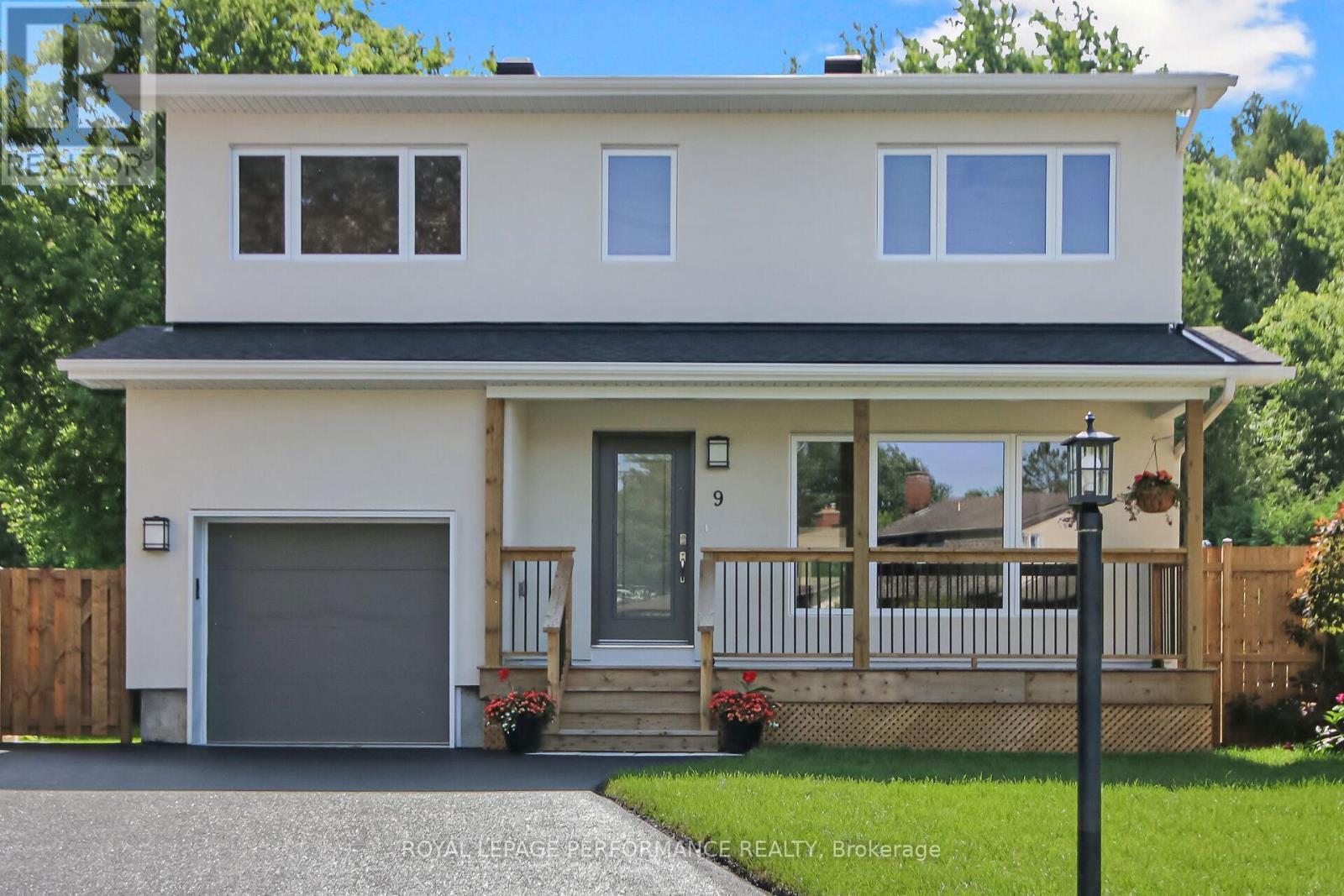 












9 BRYDON COURT

,
Ottawa,




Ontario
K2G4A6


