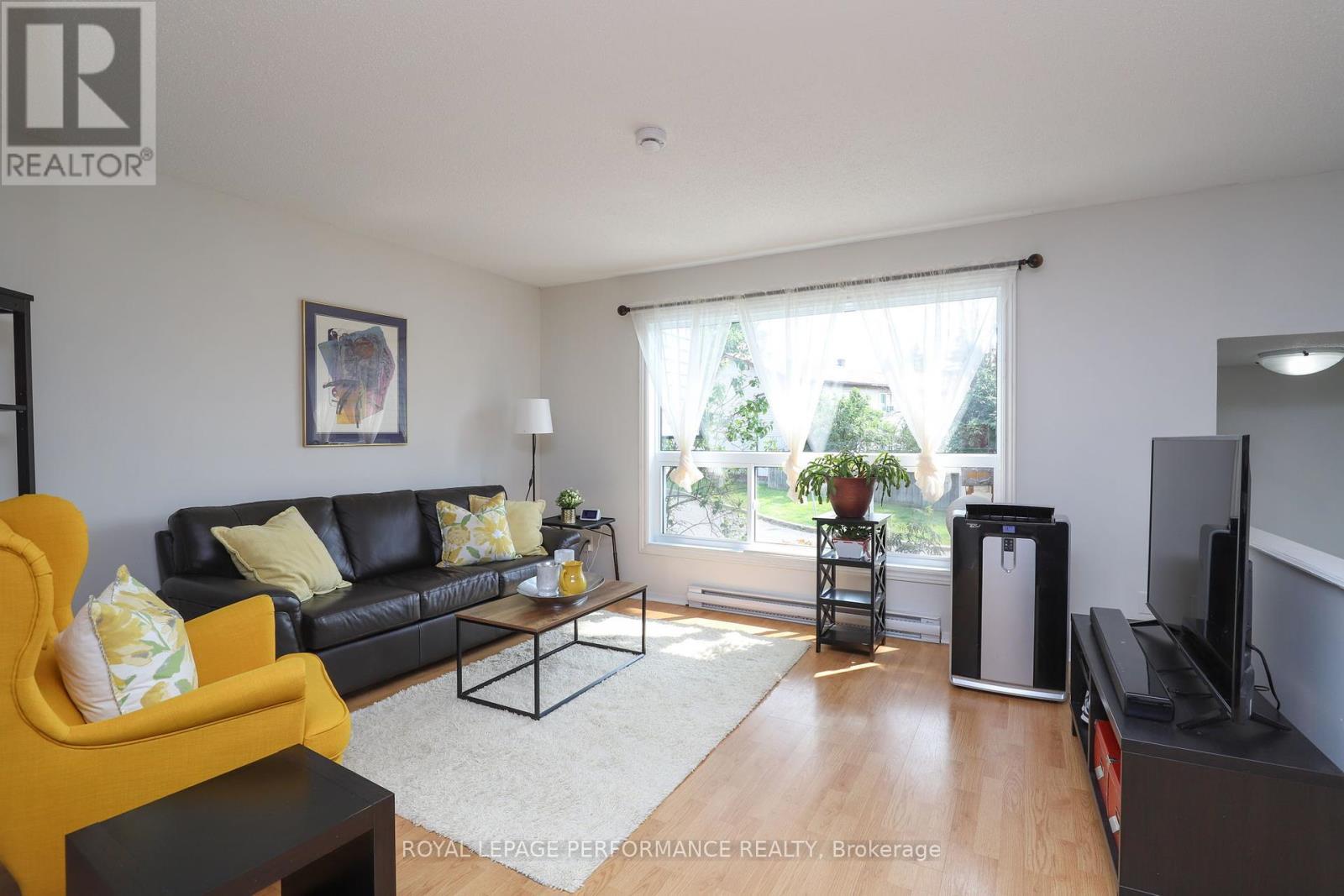 












A - 2 LOVELL LANE

,
Ottawa,




Ontario
K2H9B6

