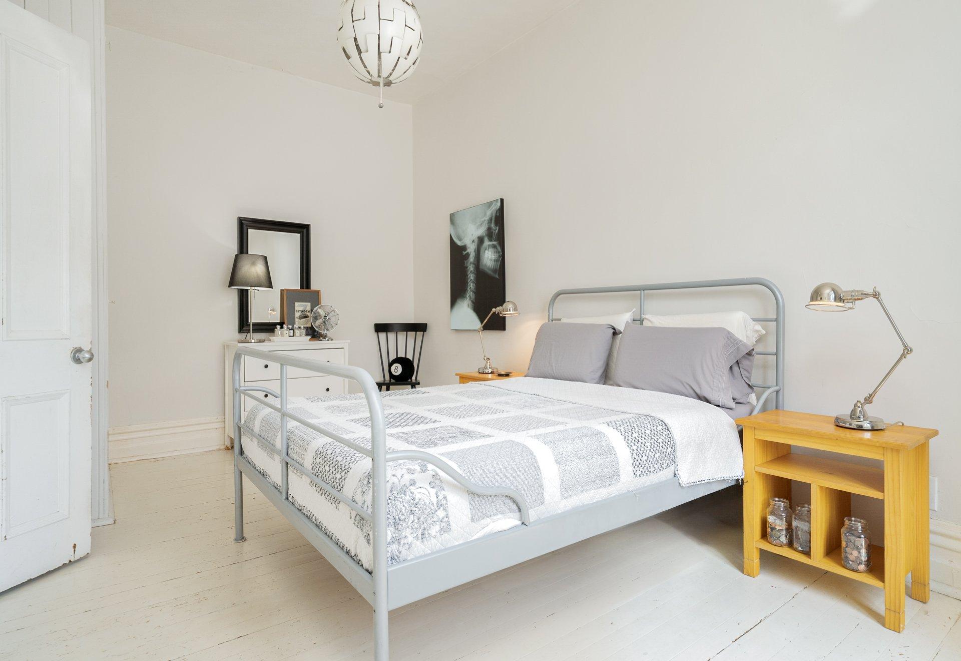 









1809


Rue Grand Trunk

,
Montréal (Le Sud-Ouest),




QC
H3K1M2

