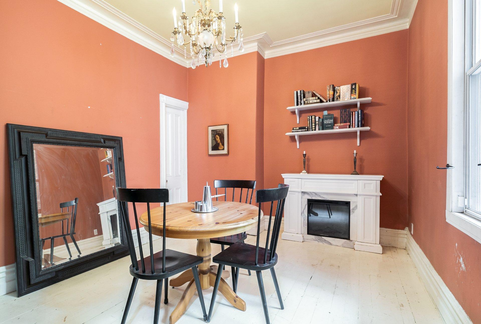 









1809


Rue Grand Trunk

,
Montréal (Le Sud-Ouest),




QC
H3K1M2

