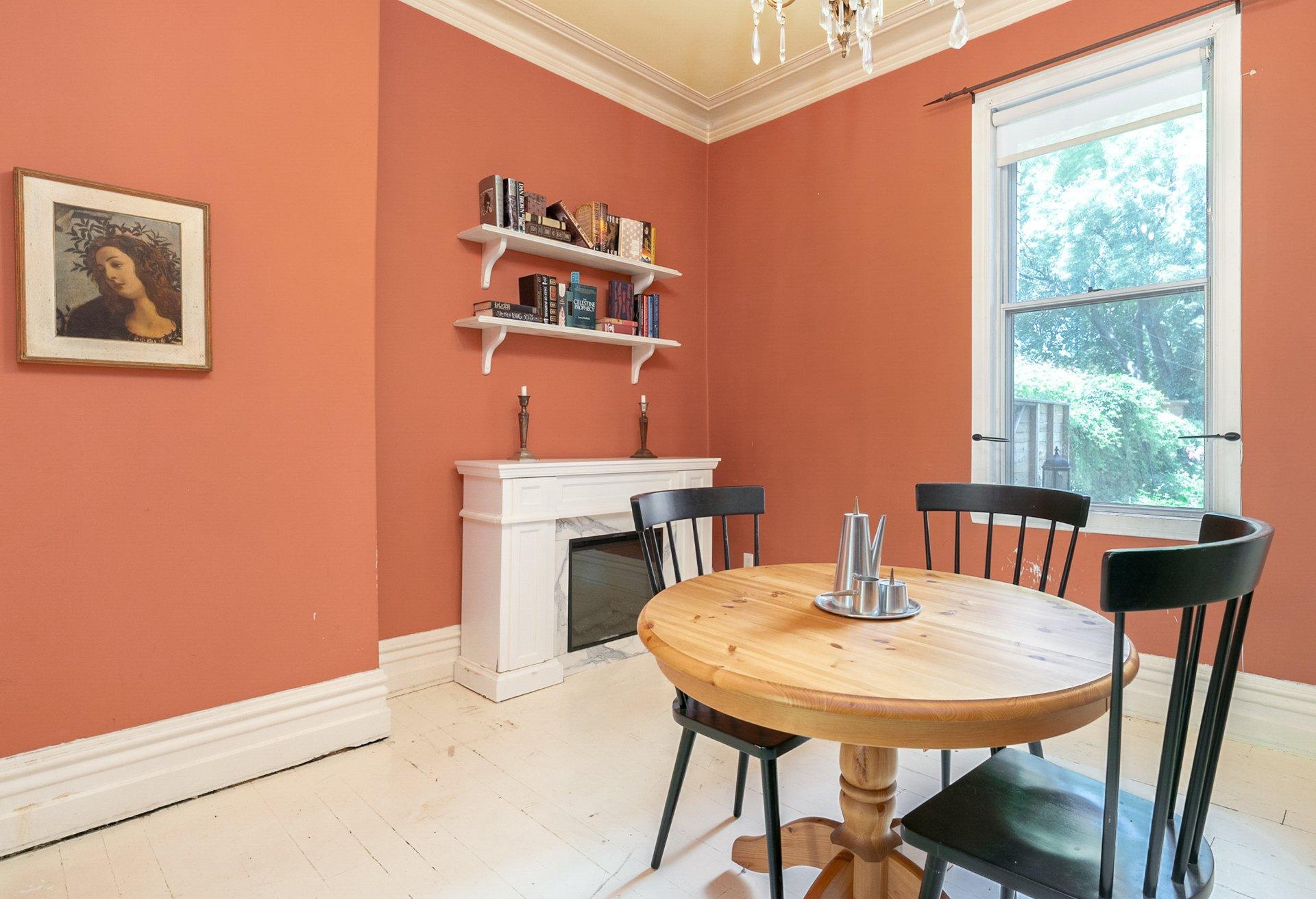 









1809


Rue Grand Trunk

,
Montréal (Le Sud-Ouest),




QC
H3K1M2

