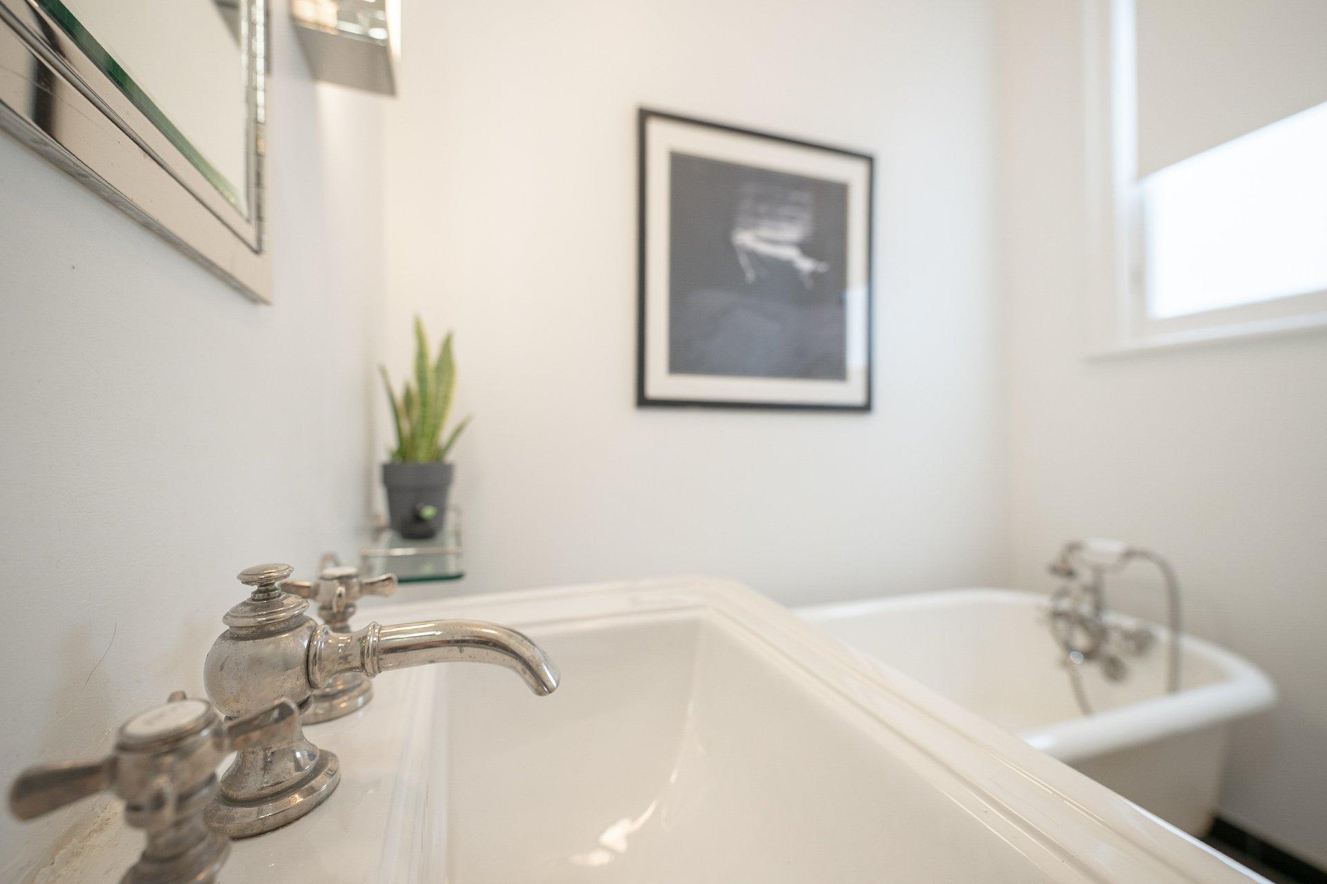









1809


Rue Grand Trunk

,
Montréal (Le Sud-Ouest),




QC
H3K1M2

