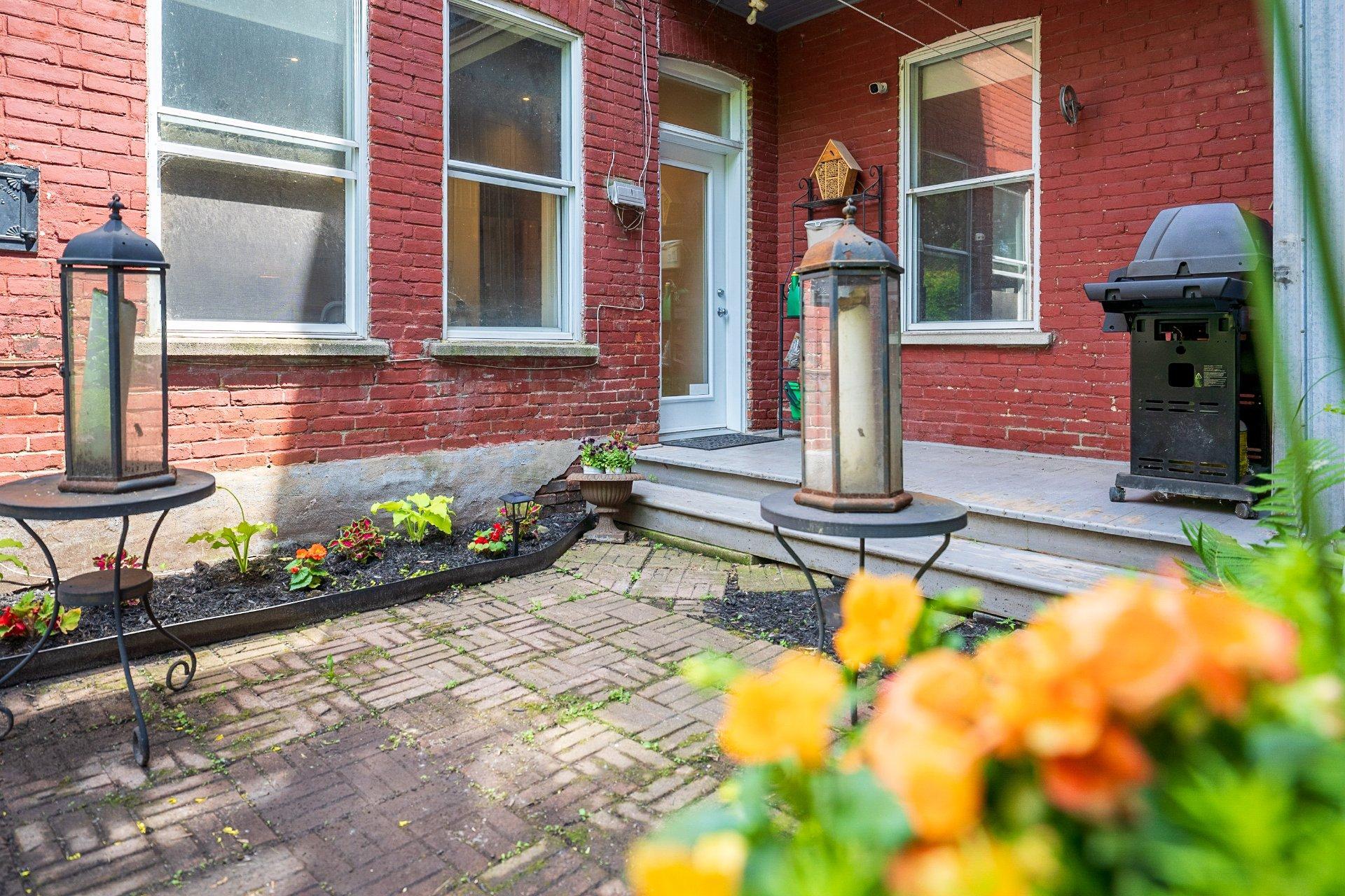 









1809


Rue Grand Trunk

,
Montréal (Le Sud-Ouest),




QC
H3K1M2

