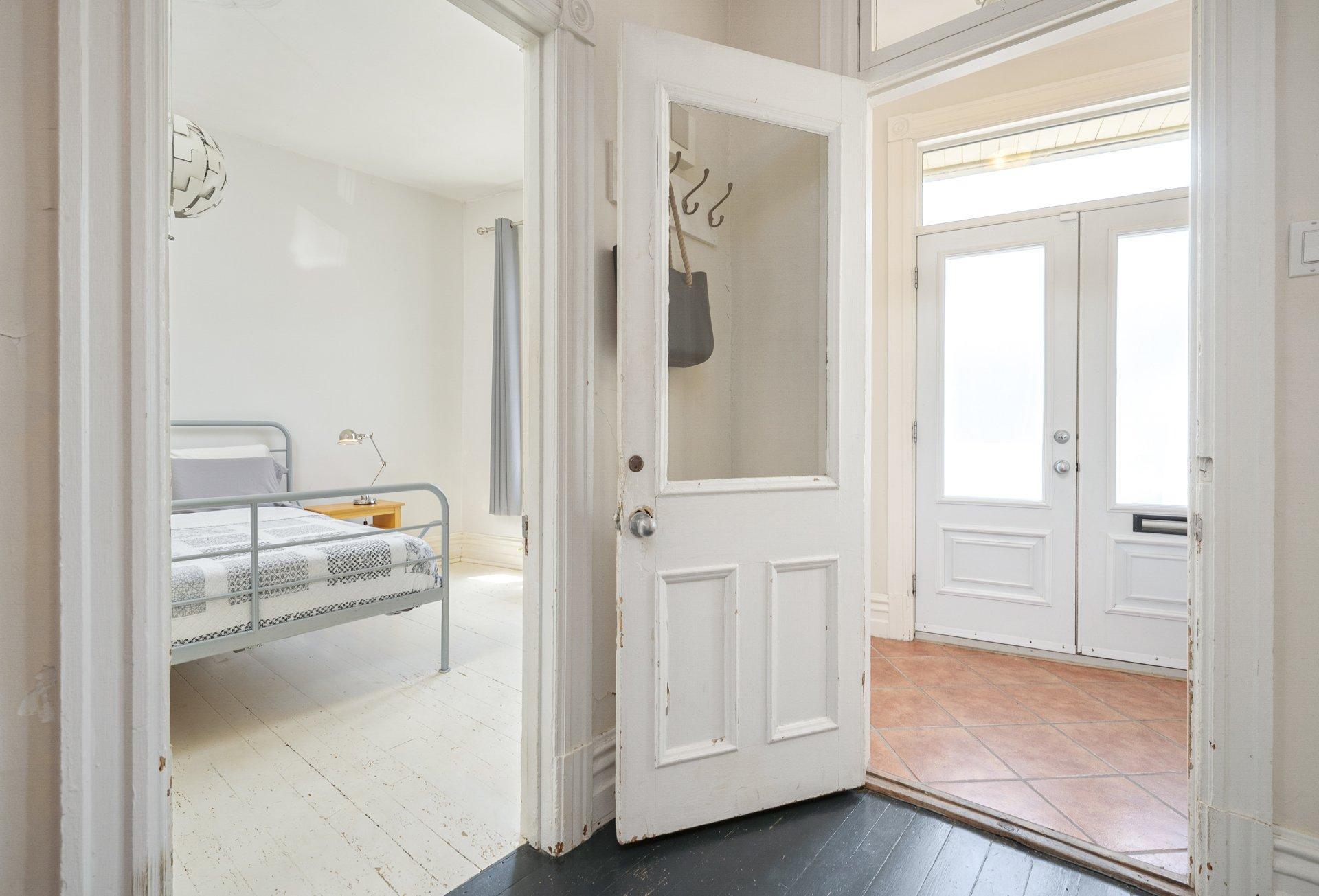 









1809


Rue Grand Trunk

,
Montréal (Le Sud-Ouest),




QC
H3K1M2

