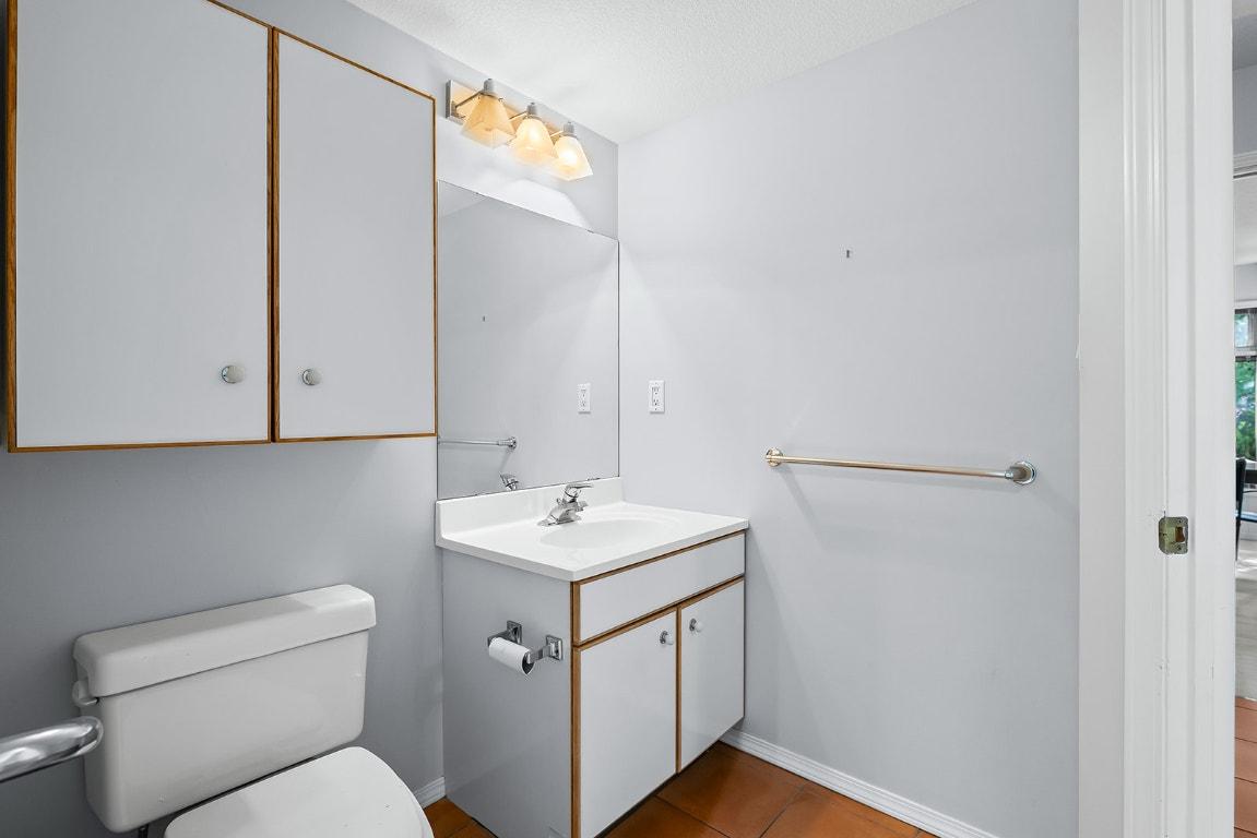 









2595


MAQUINNA

Road,
Kelowna,




BC
V1W 2R9

