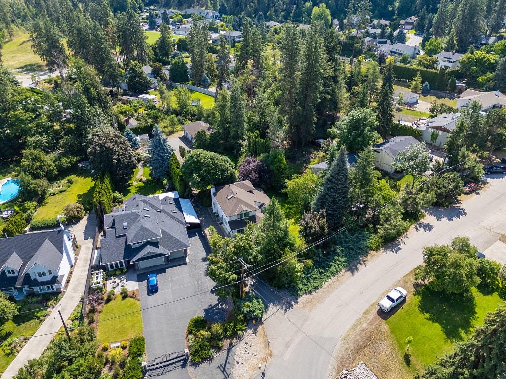 









2595


MAQUINNA

Road,
Kelowna,




BC
V1W 2R9

