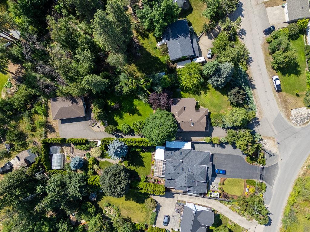 









2595


MAQUINNA

Road,
Kelowna,




BC
V1W 2R9

