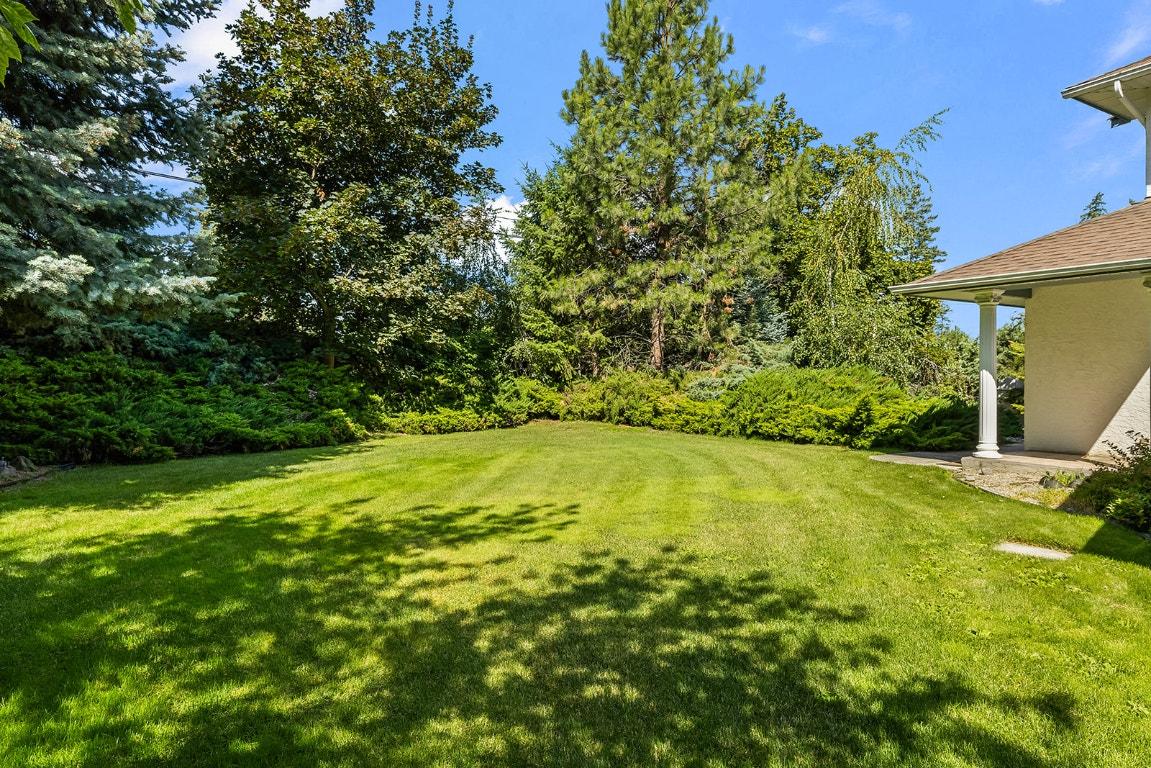 









2595


MAQUINNA

Road,
Kelowna,




BC
V1W 2R9

