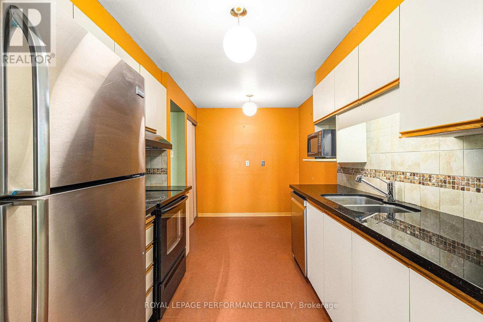 












2015 SUMMERFIELDS CRESCENT

,
Ottawa,




Ontario
K1C7B4

